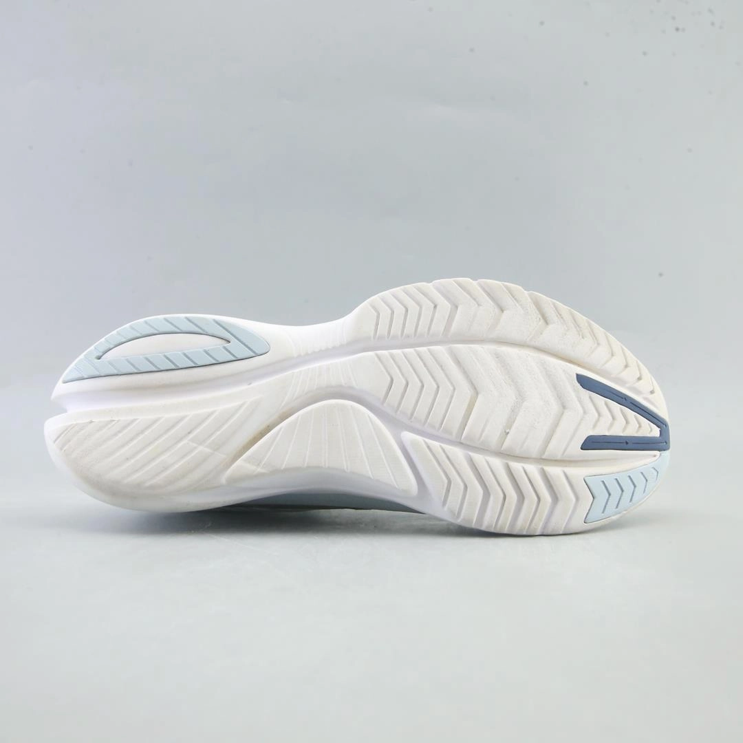 SAUCONY KINVARA 12 Saucony running shoe close-ups