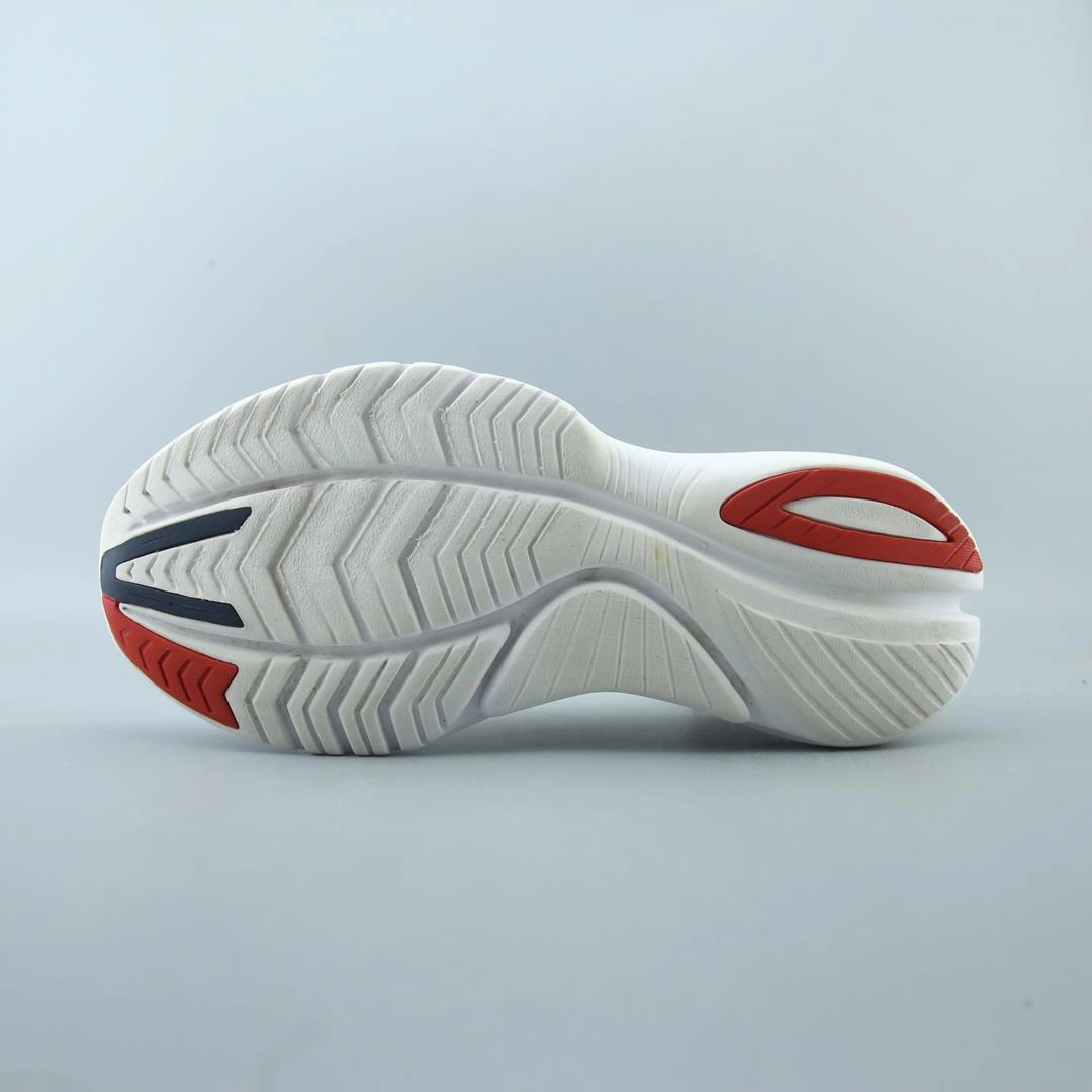 SAUCONY KINVARA 12 Saucony running shoe close-ups
