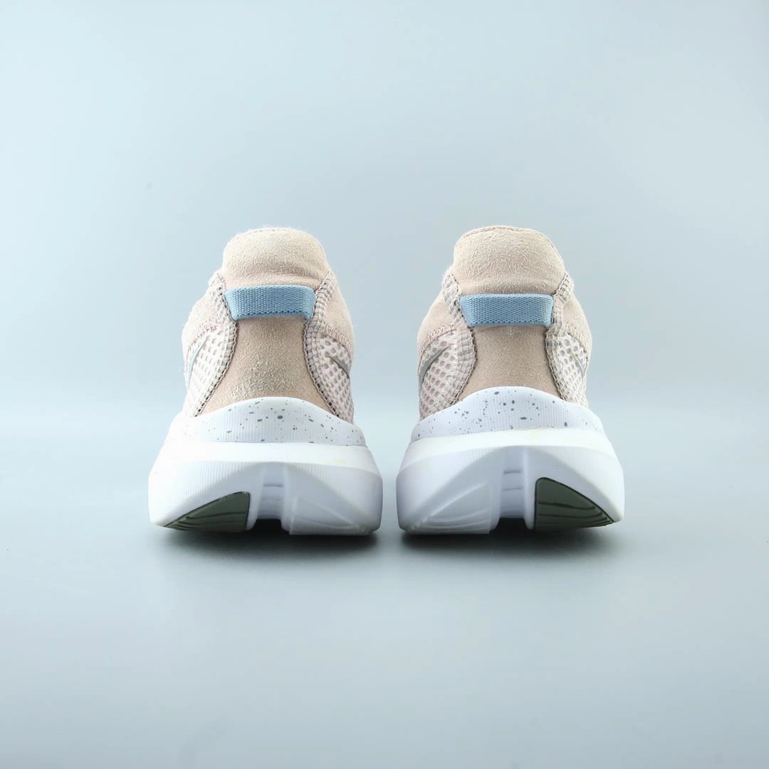 SAUCONY KINVARA 14 Saucony running shoe close-ups