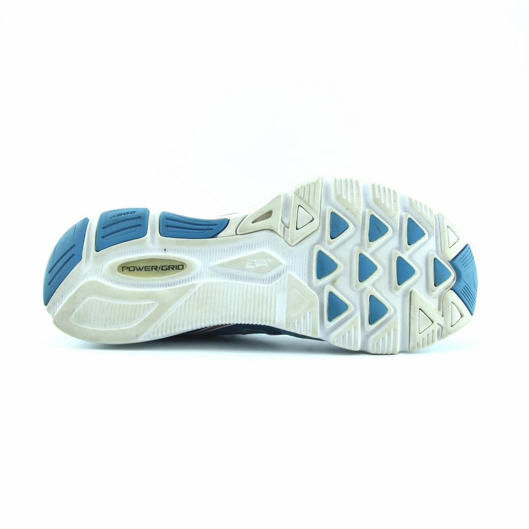 SAUCONY KINVARA 4 Saucony sport shoe imagery