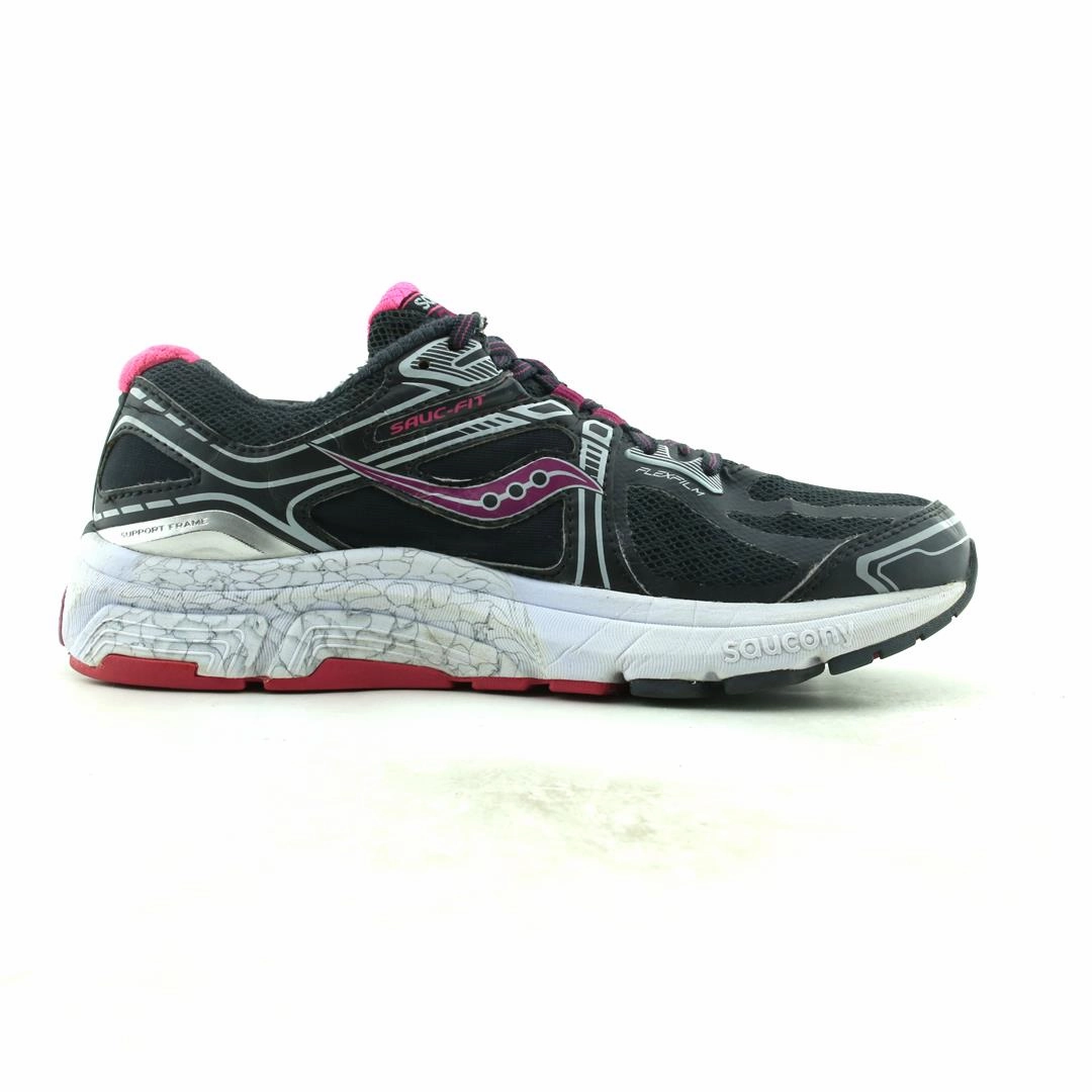 SAUCONY OMNI 15 Saucony casual footwear looks