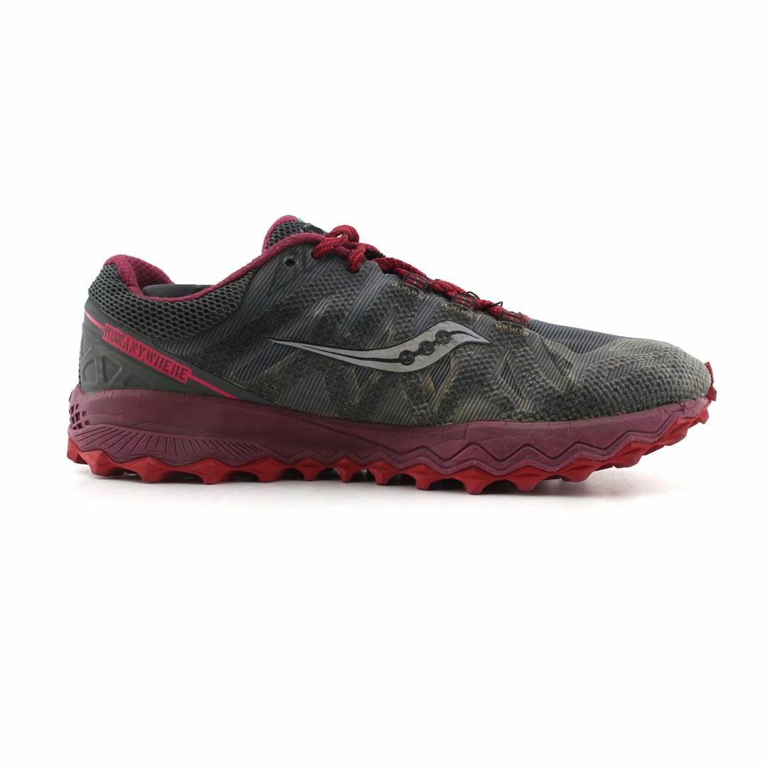 SAUCONY PEREGRINE 7 Saucony casual footwear looks