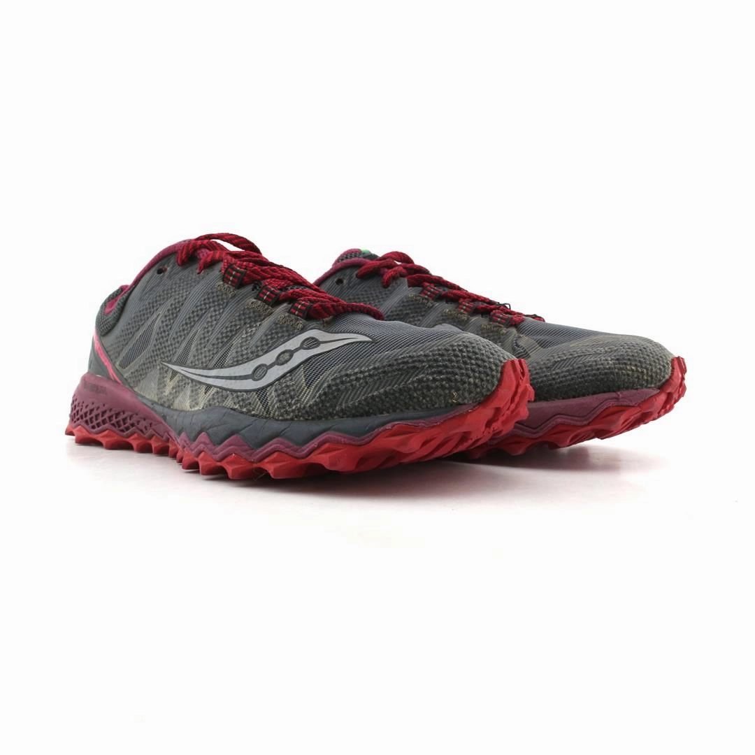 SAUCONY PEREGRINE 7 Saucony casual footwear looks