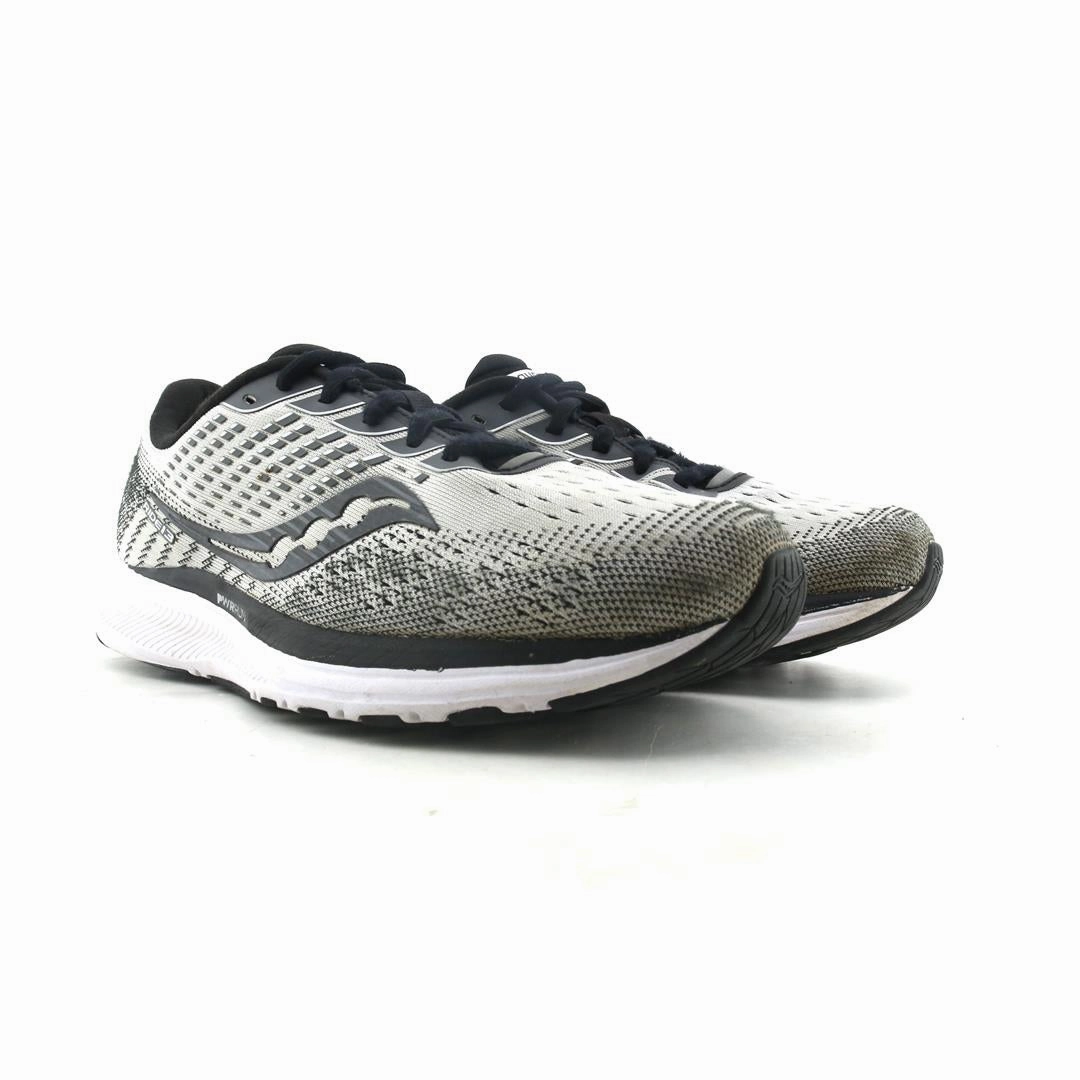 SAUCONY RIDE 13 Saucony casual footwear looks