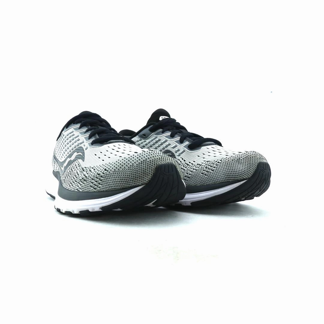 SAUCONY RIDE 13 Saucony running shoe close-ups