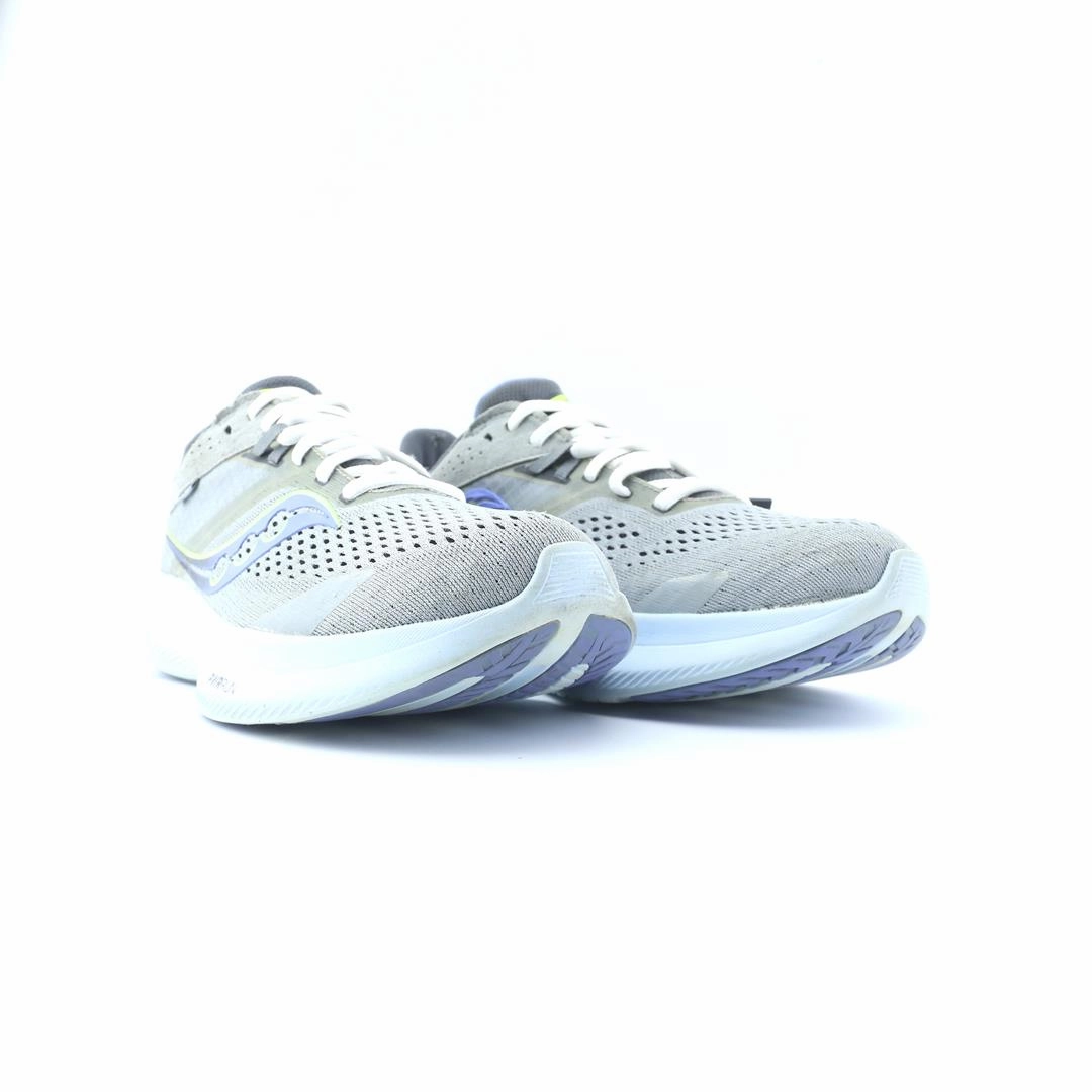 SAUCONY RIDE 16 Saucony running shoe close-ups