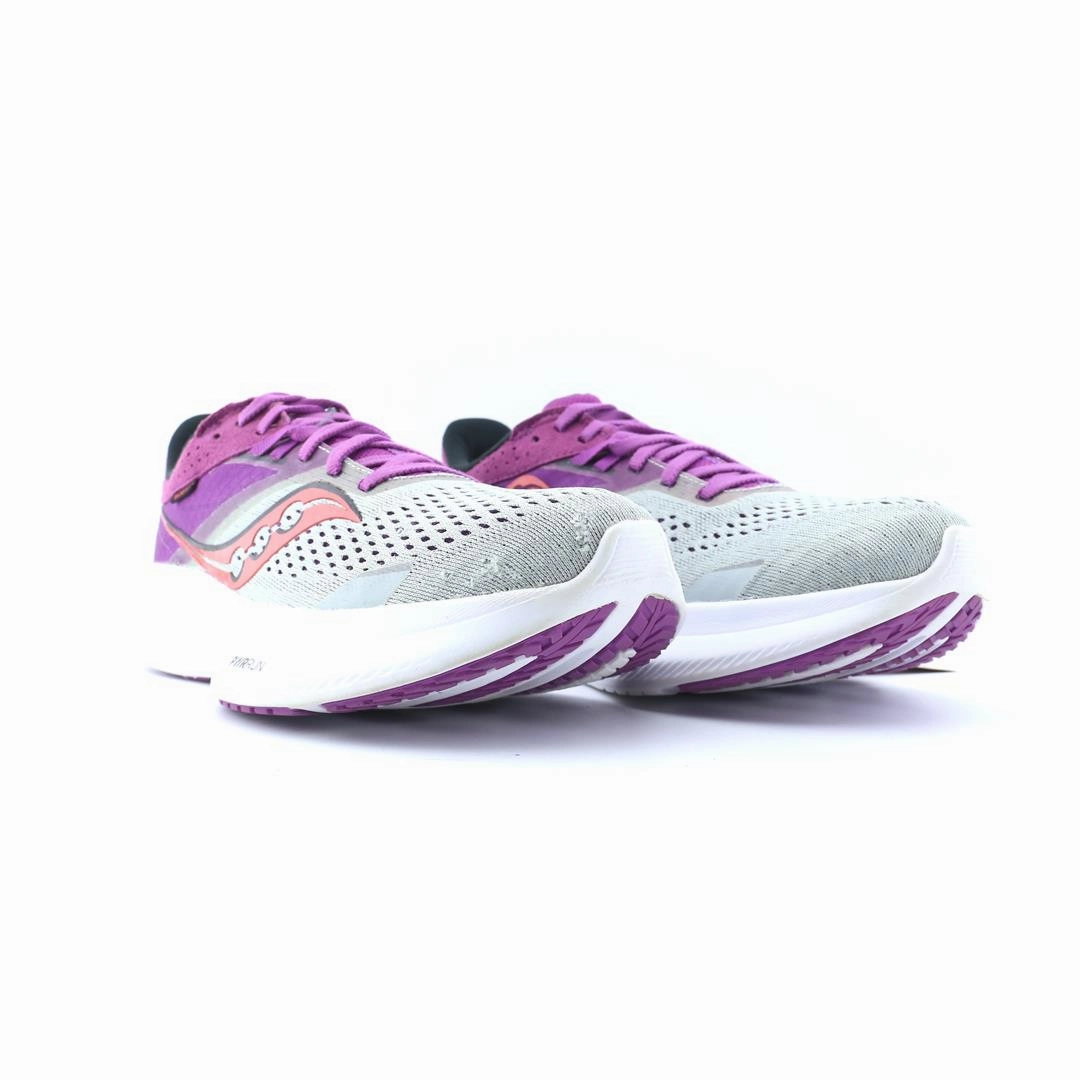 SAUCONY RIDE 16 Saucony running shoe close-ups