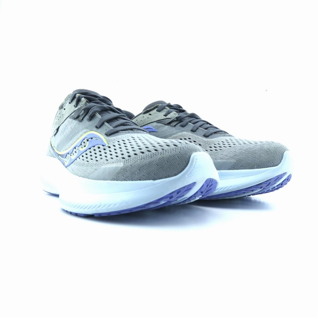 SAUCONY RIDE 16 Saucony running shoe close-ups