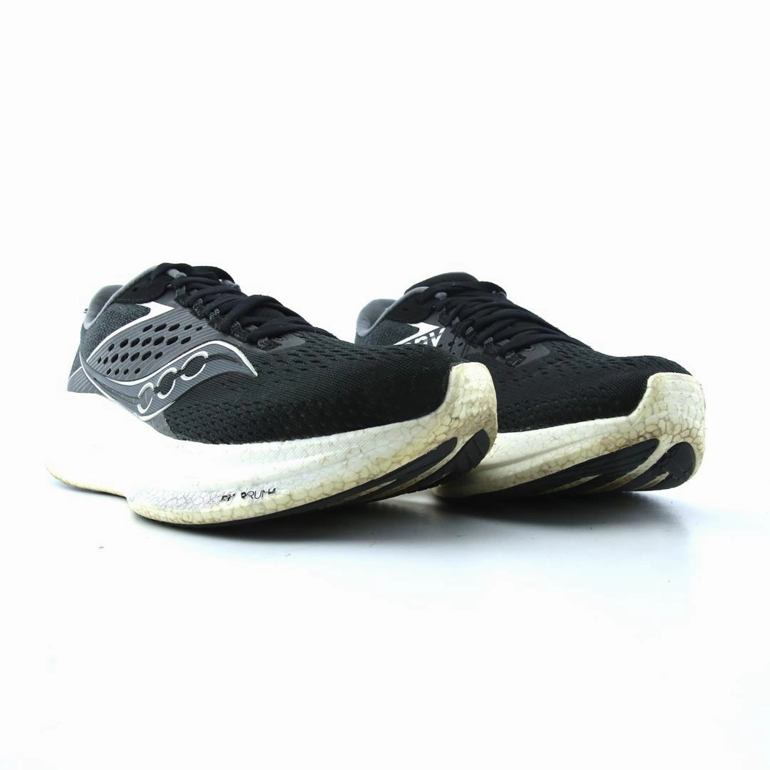 SAUCONY  RIDE 17 Saucony running shoe close-ups
