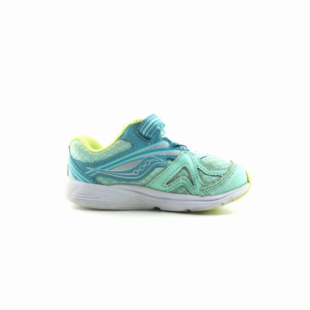 SAUCONY RIDE 9 Saucony running shoe close-ups