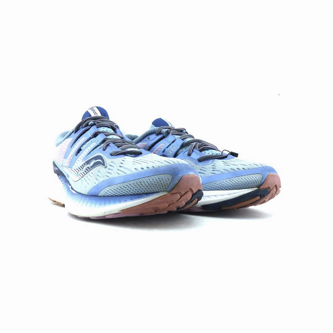 SAUCONY RIDE ISO Saucony running shoe close-ups
