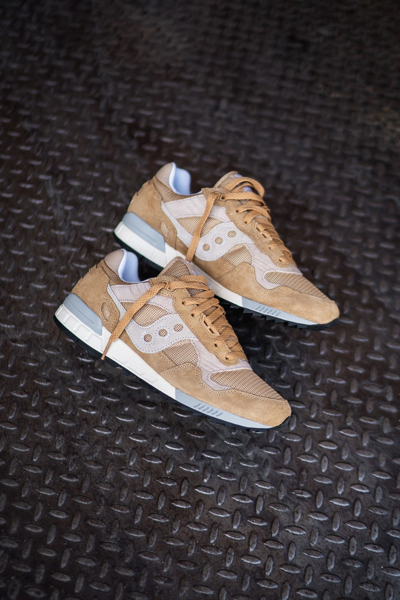Saucony Shadow 5000 (Tan) Saucony versatile athletic footwear