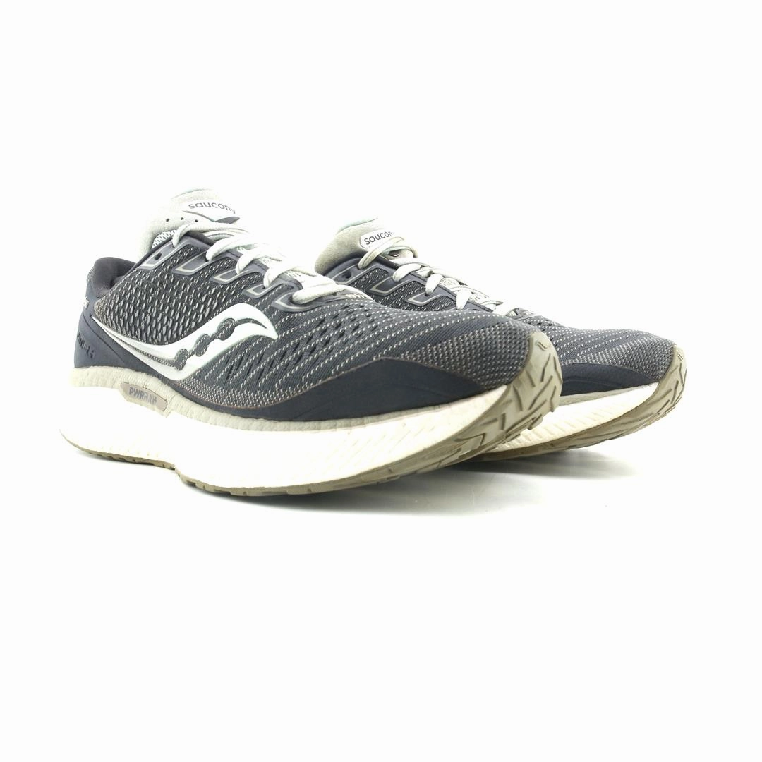 SAUCONY TRIUMPH 18 Saucony casual footwear looks