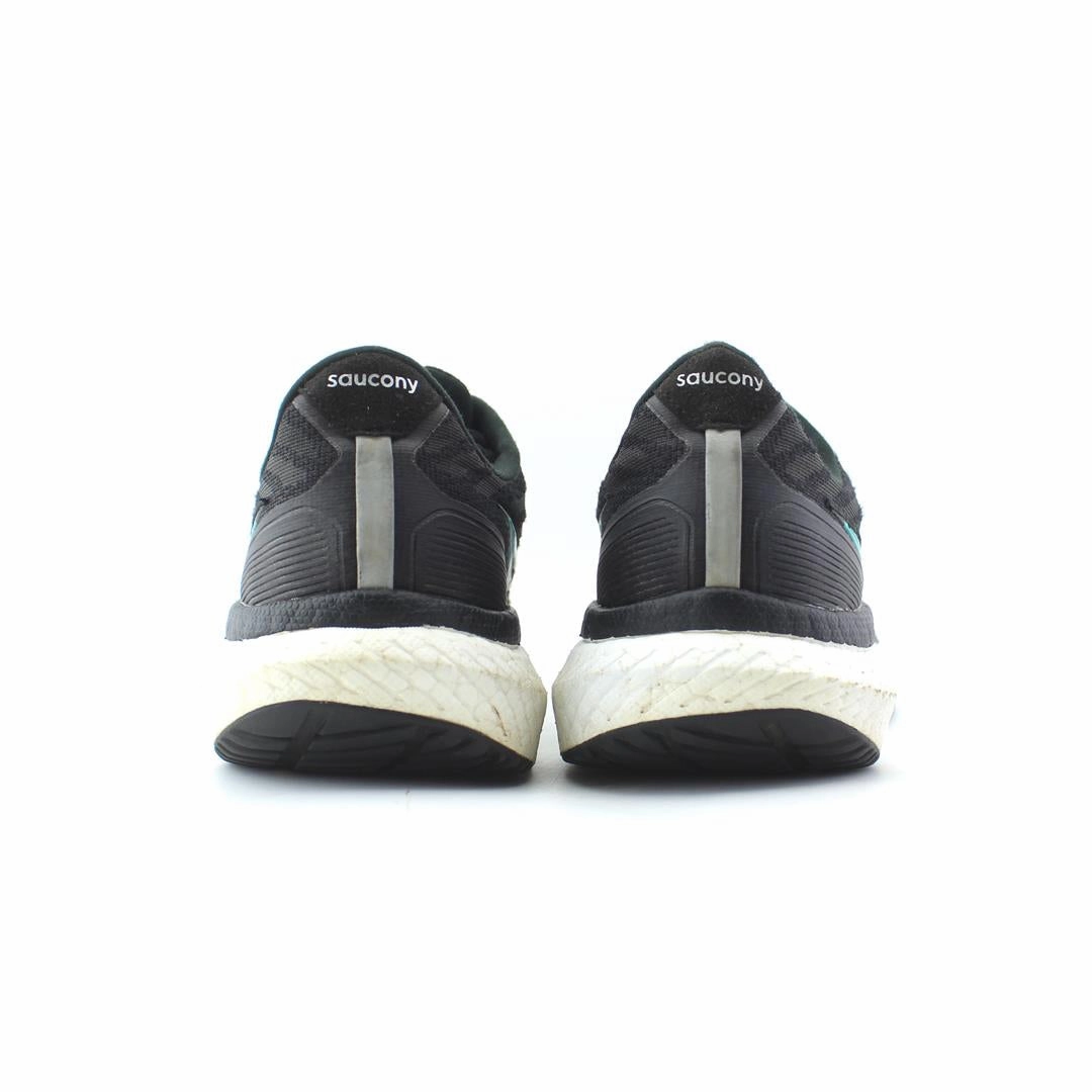 SAUCONY TRIUMPH 19 Saucony casual footwear looks