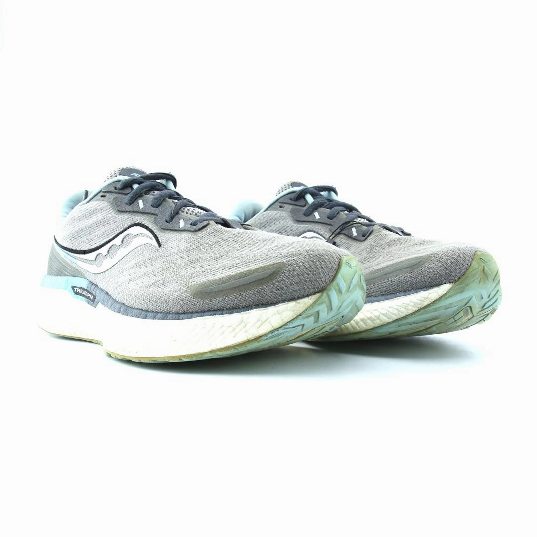 SAUCONY TRIUMPH 19 Saucony running shoe close-ups