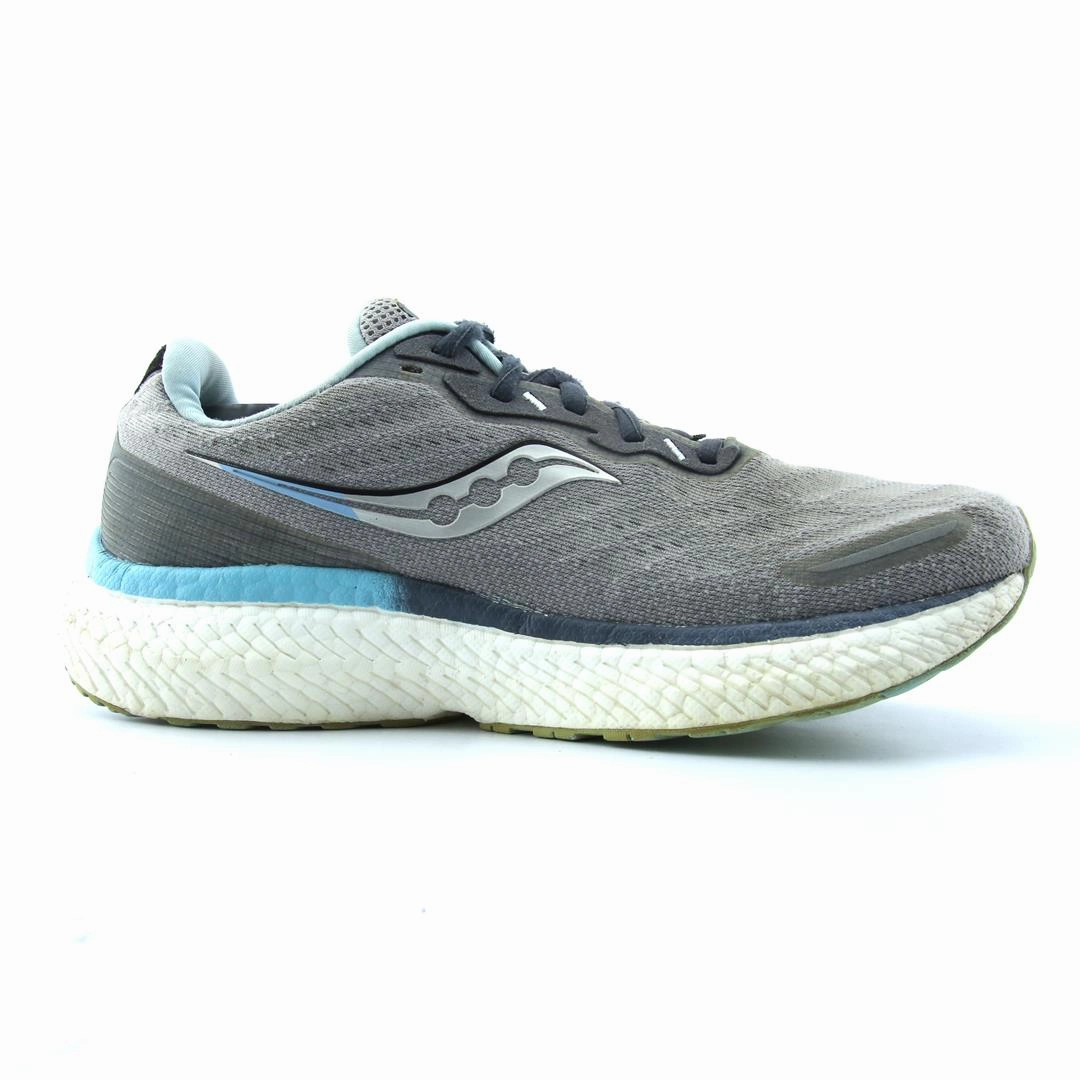 SAUCONY TRIUMPH 19 Saucony running shoe close-ups