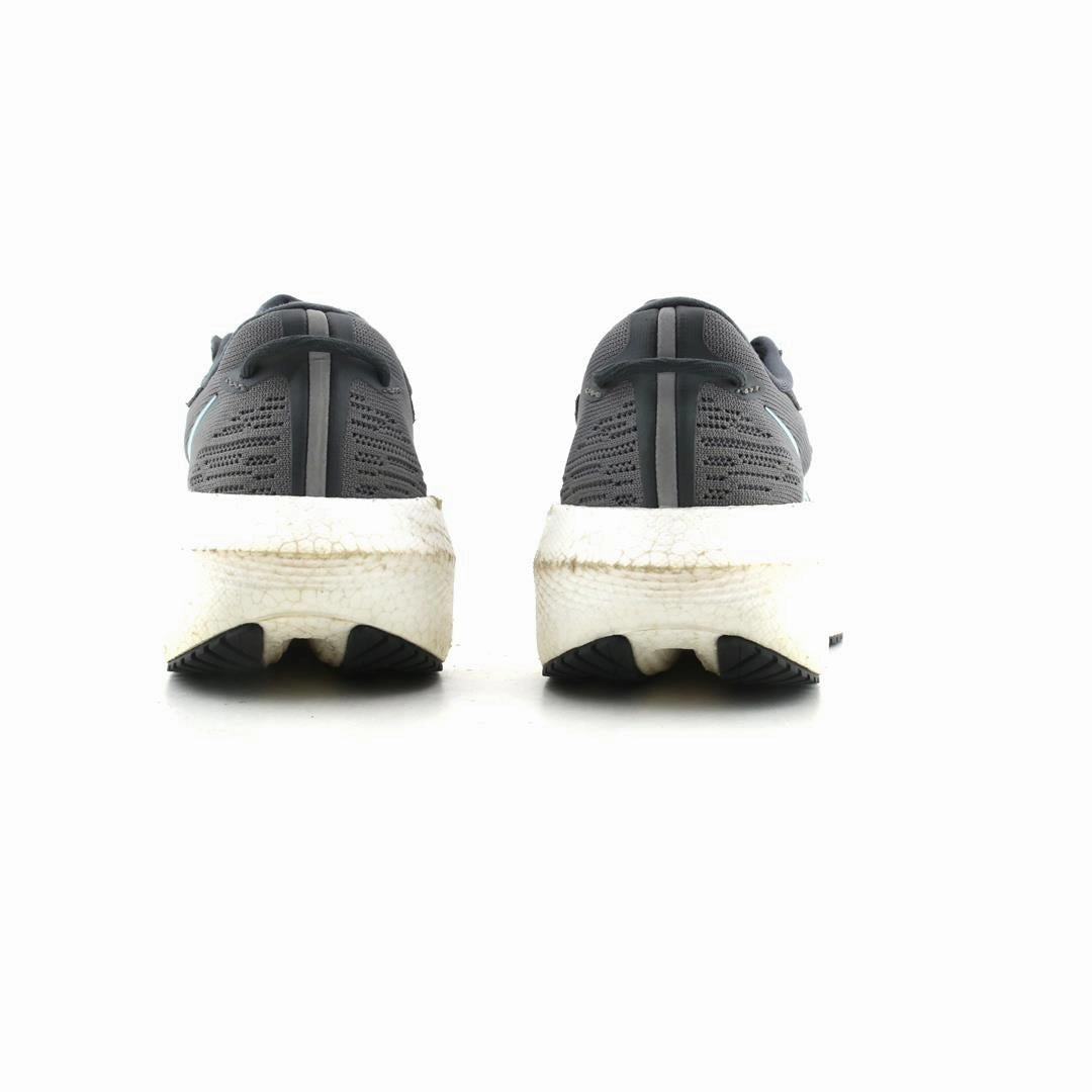 SAUCONY TRIUMPH 21 Saucony casual footwear looks