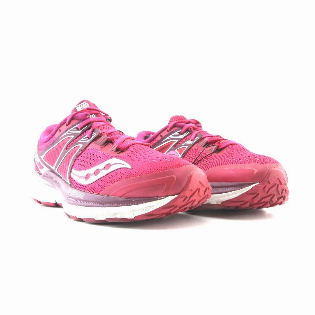 SAUCONY TRIUMPH ISO 3 Saucony running shoe close-ups