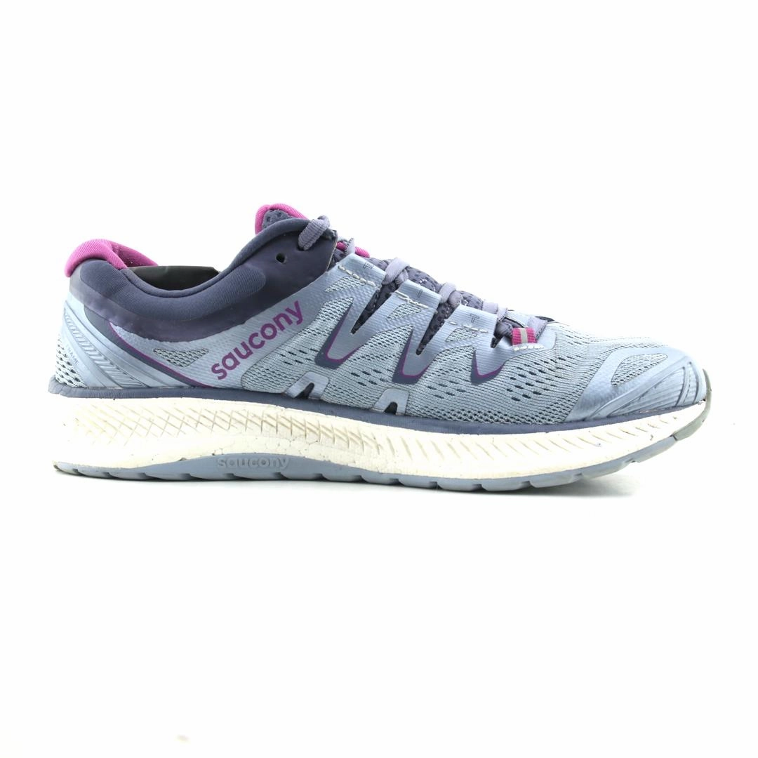 SAUCONY TRIUMPH ISO 4 Saucony casual footwear looks