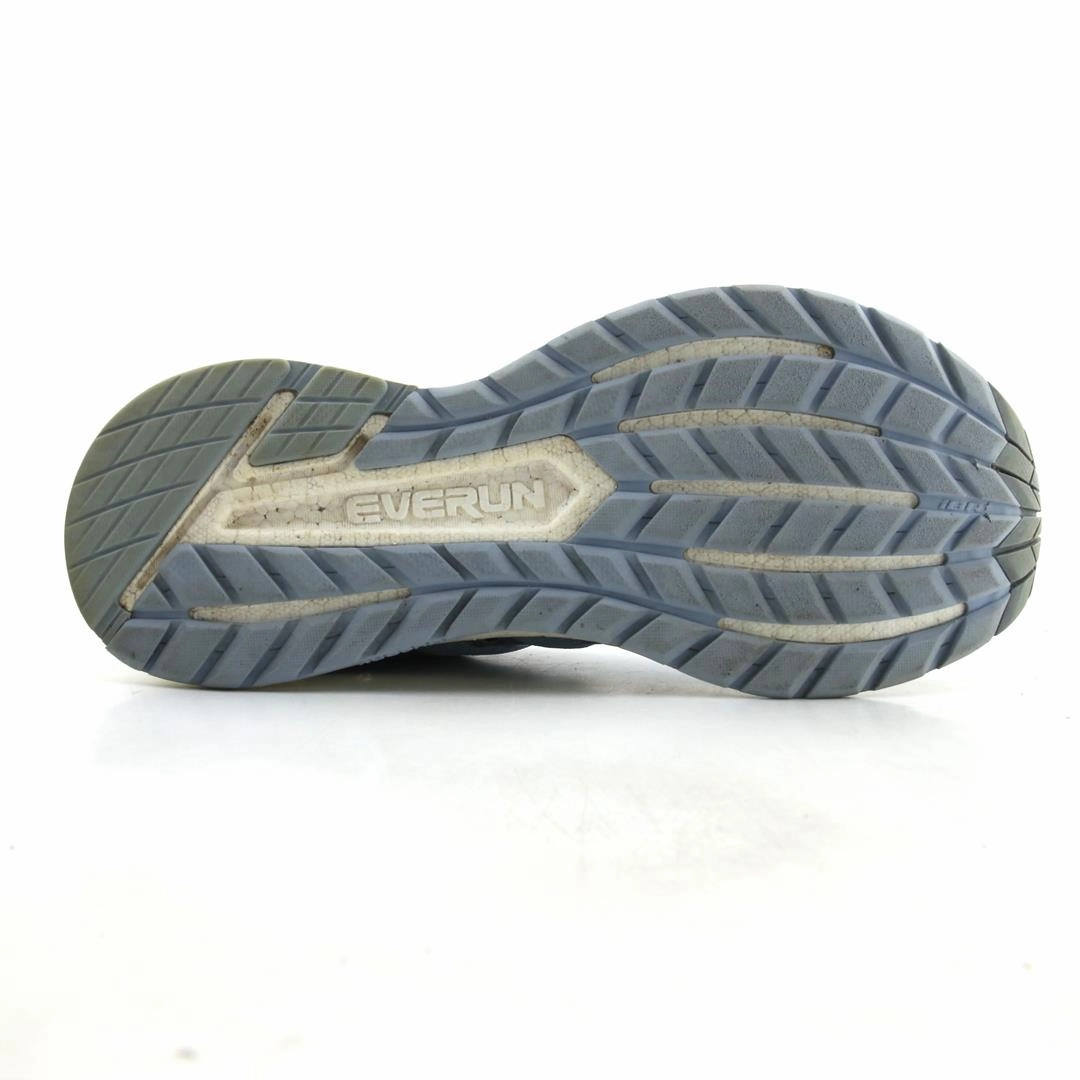 SAUCONY TRIUMPH ISO 4 Saucony casual footwear looks