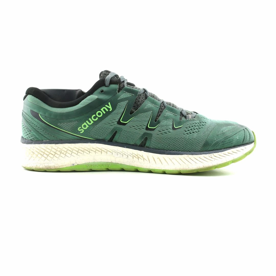 SAUCONY TRIUMPH ISO 4 Saucony casual footwear looks