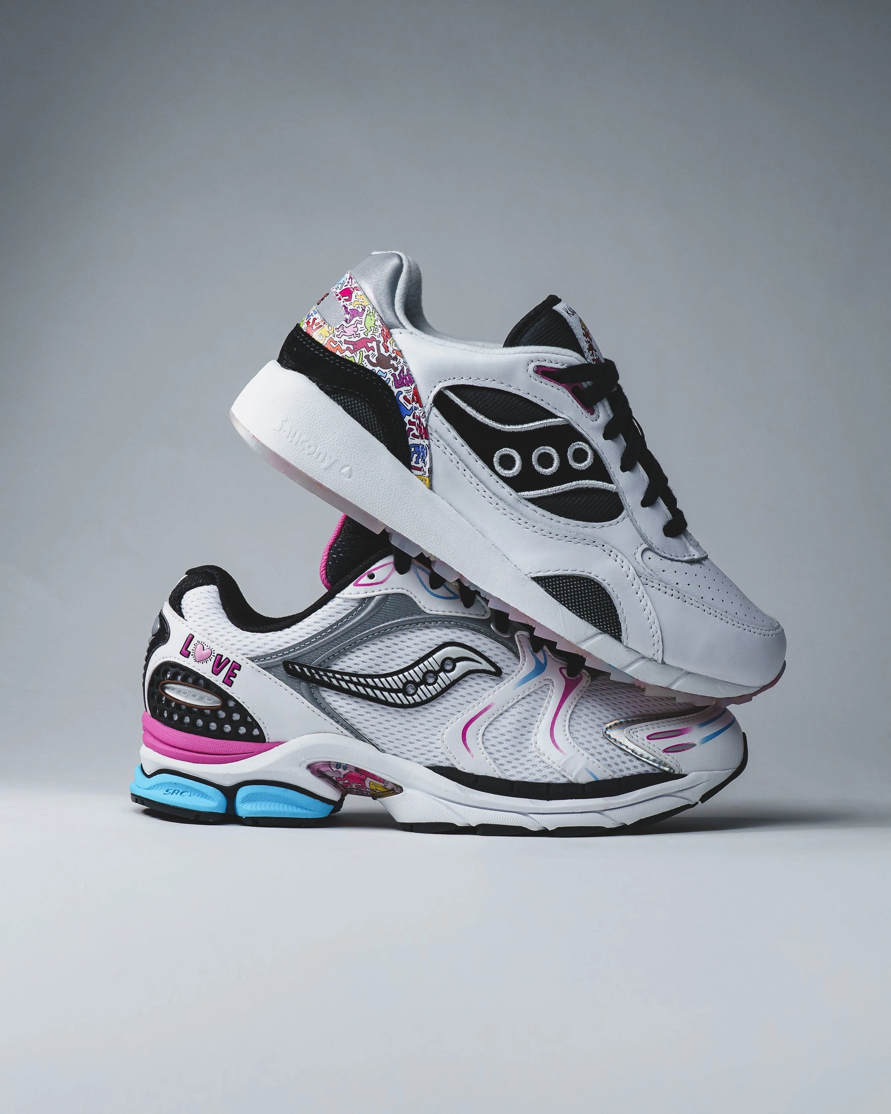Saucony x Keith Haring Men Shadow 6000 White Black S70973-1 Saucony high-speed running shoes