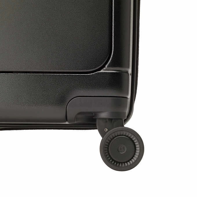 Sentinel Carry On by Samsonite: Seamlessly designed for travel convenience