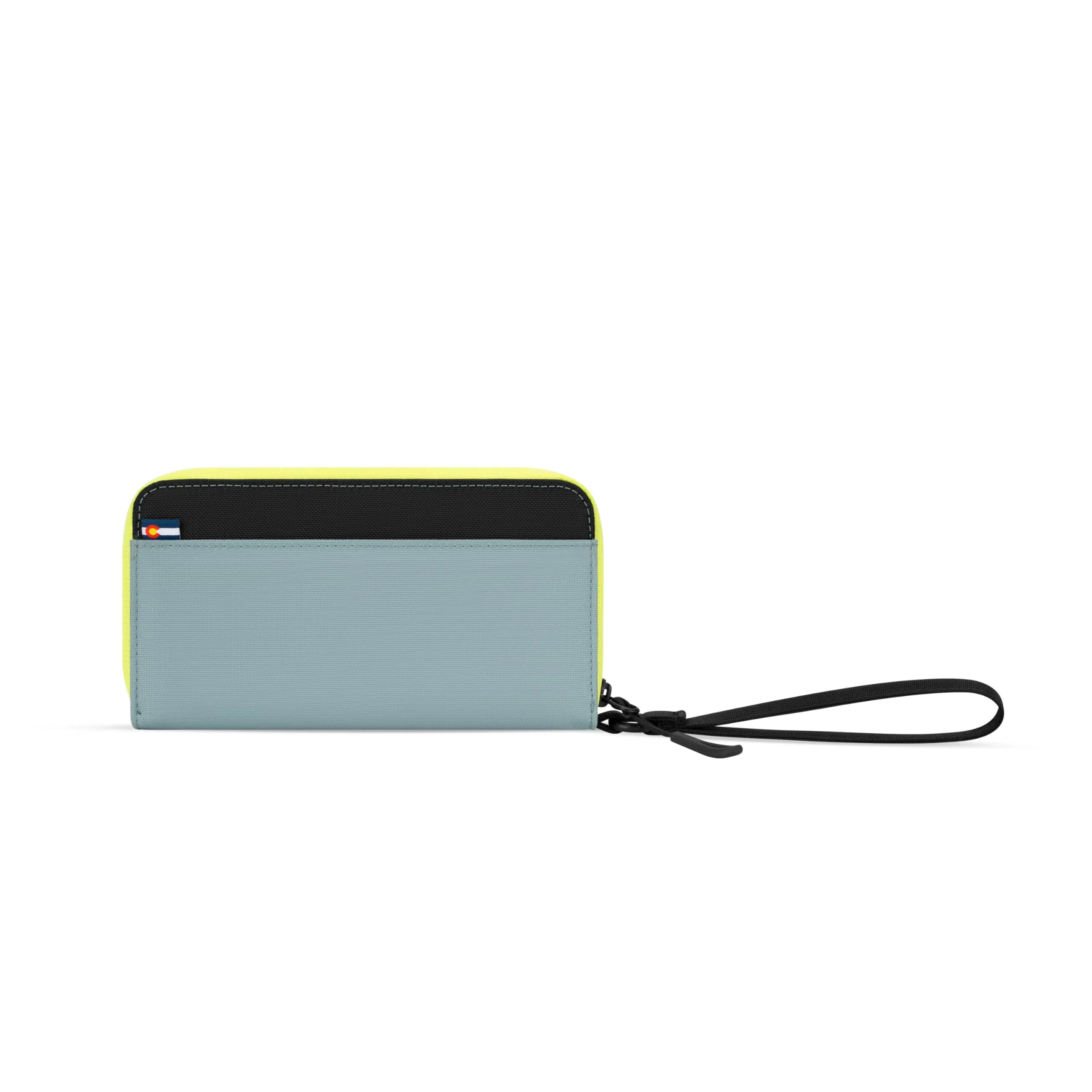 Sherpani Tulum Nylon Large Zip Around RFID Protection Wallet Wristlet Bags Sherpani