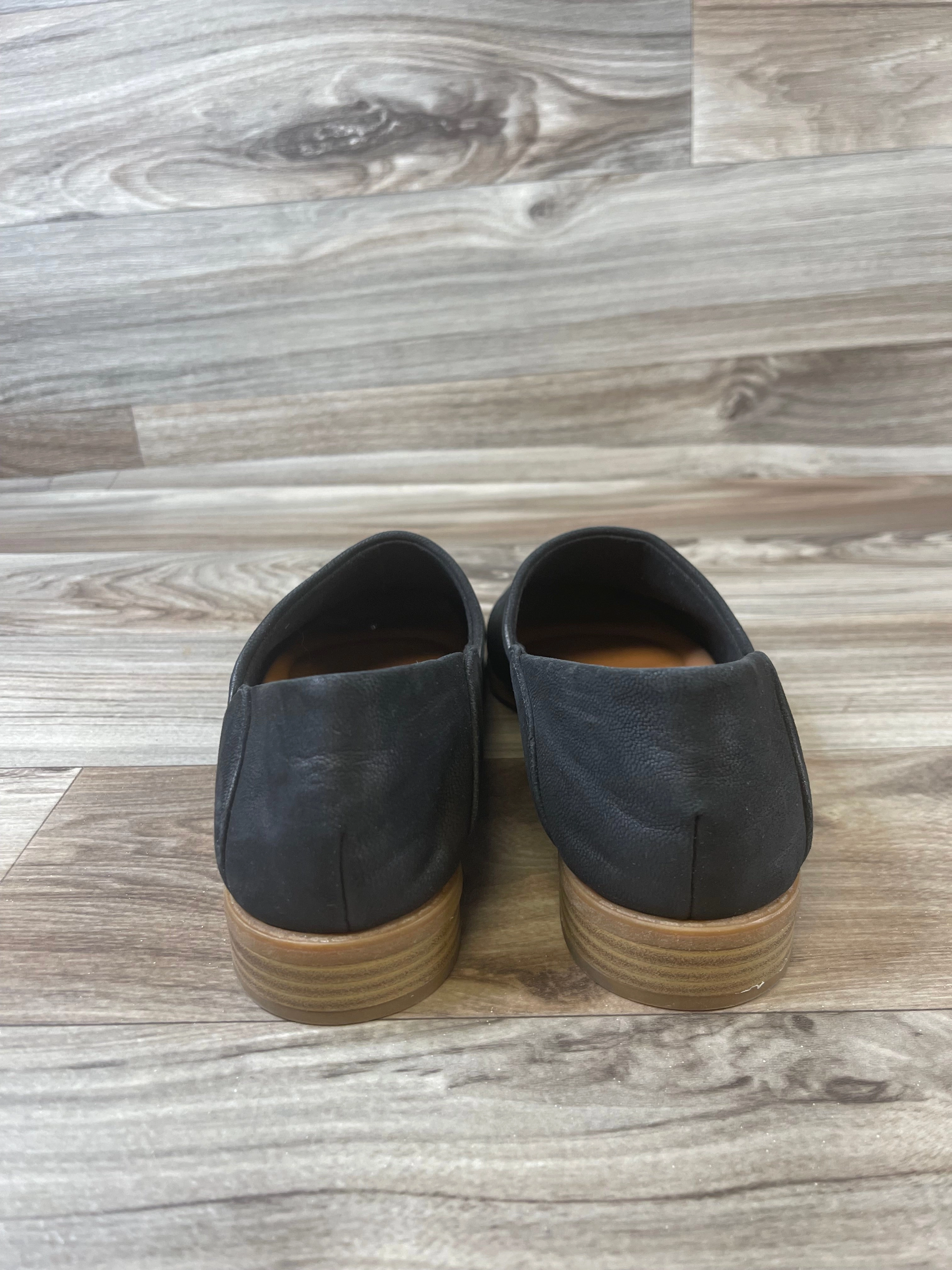 Shoes Flats By Clarks In Black, Size: 8.5 Leather Footwear