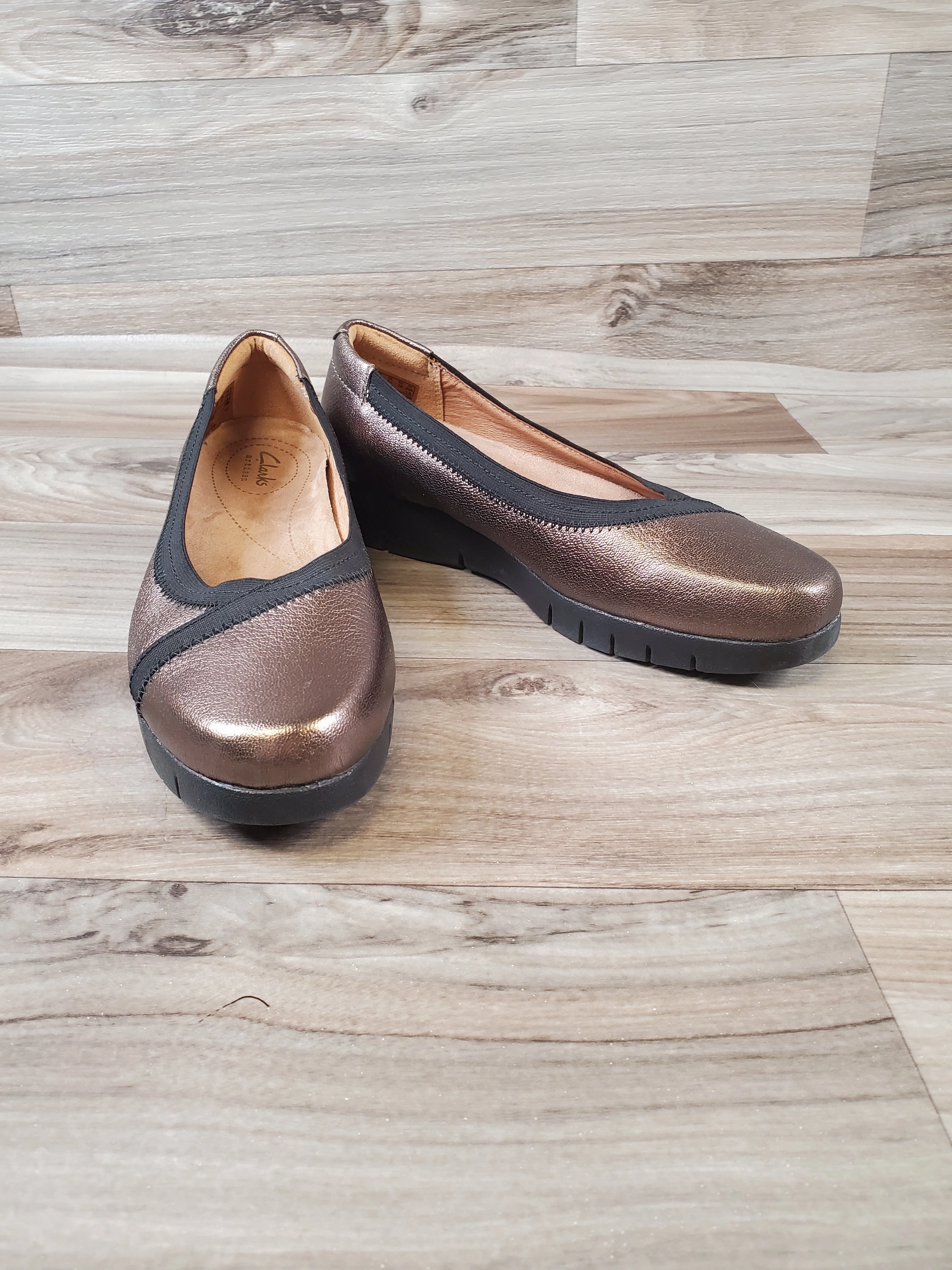 Shoes Flats By Clarks In Bronze, Size: 7.5 Clarks leather shoes for daily wear