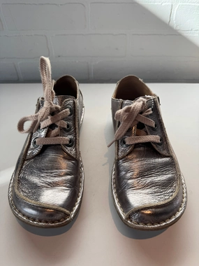 Shoes Flats By Clarks In Bronze, Size: 7.5 Clarks leather shoes for daily wear