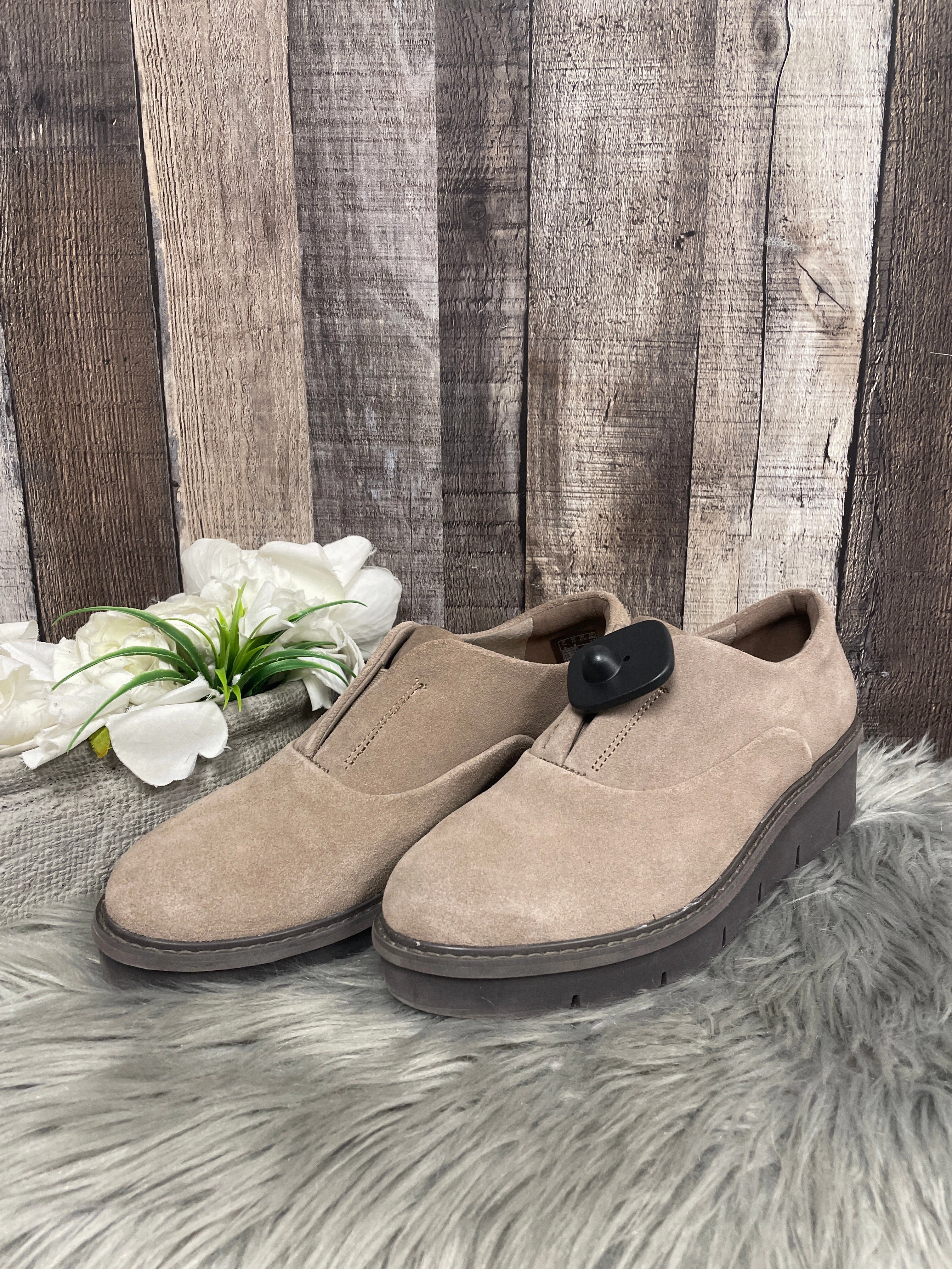Shoes Flats By Clarks In Brown, Size: 10 Leather Footwear