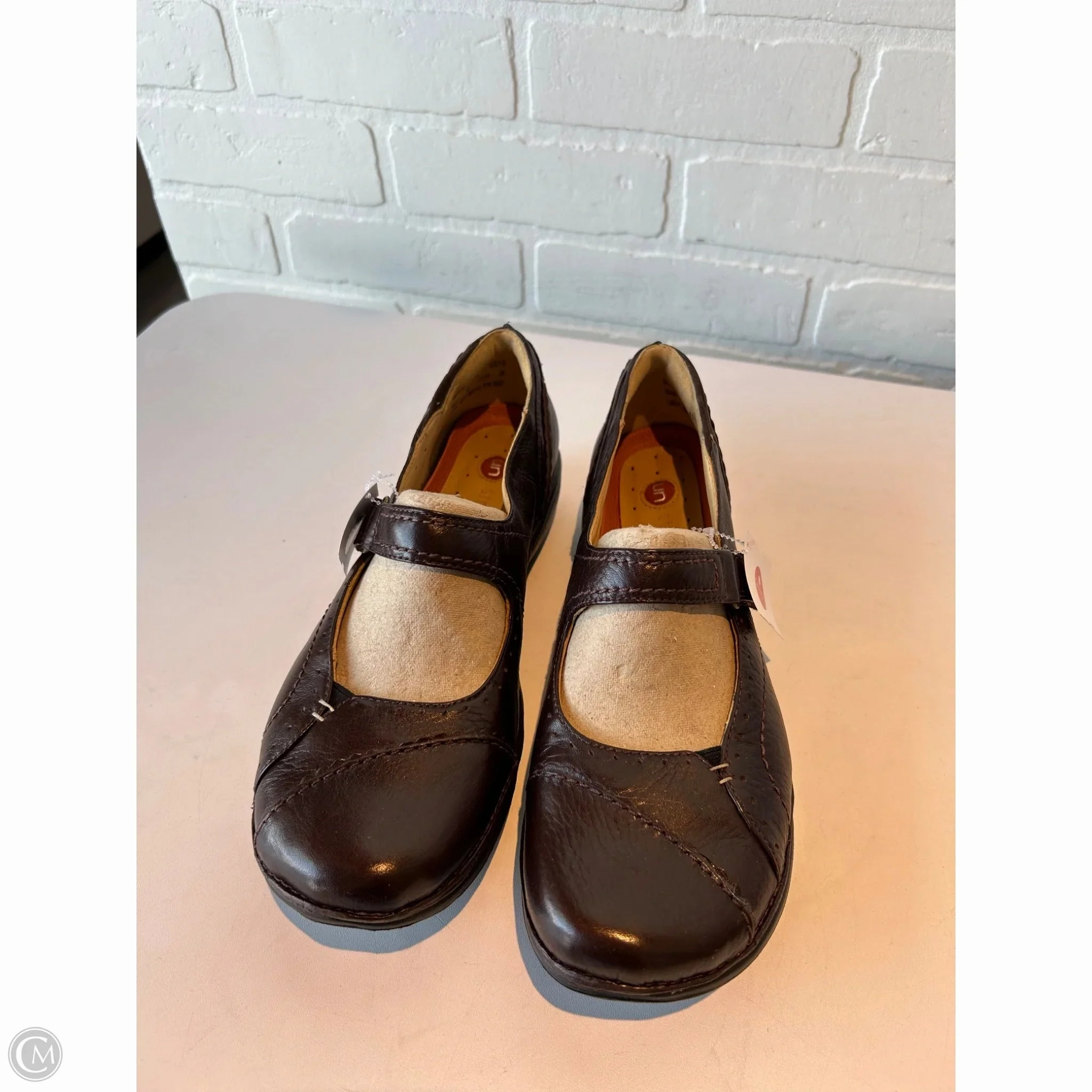 Shoes Flats By Clarks In Brown, Size: 9 Clarks leather shoes for daily wear