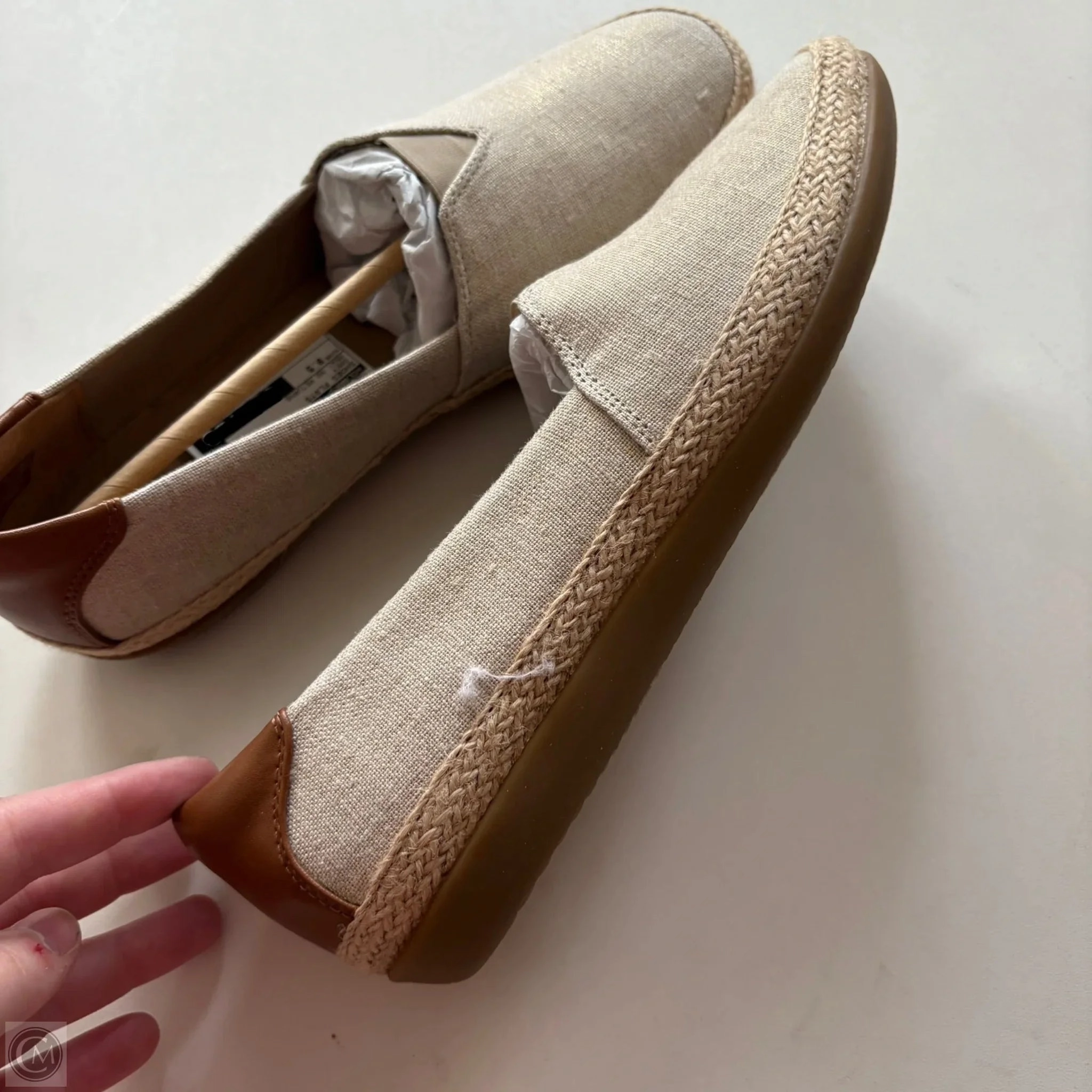 Shoes Flats By Clarks In Grey, Size: 9.5 Leather Footwear