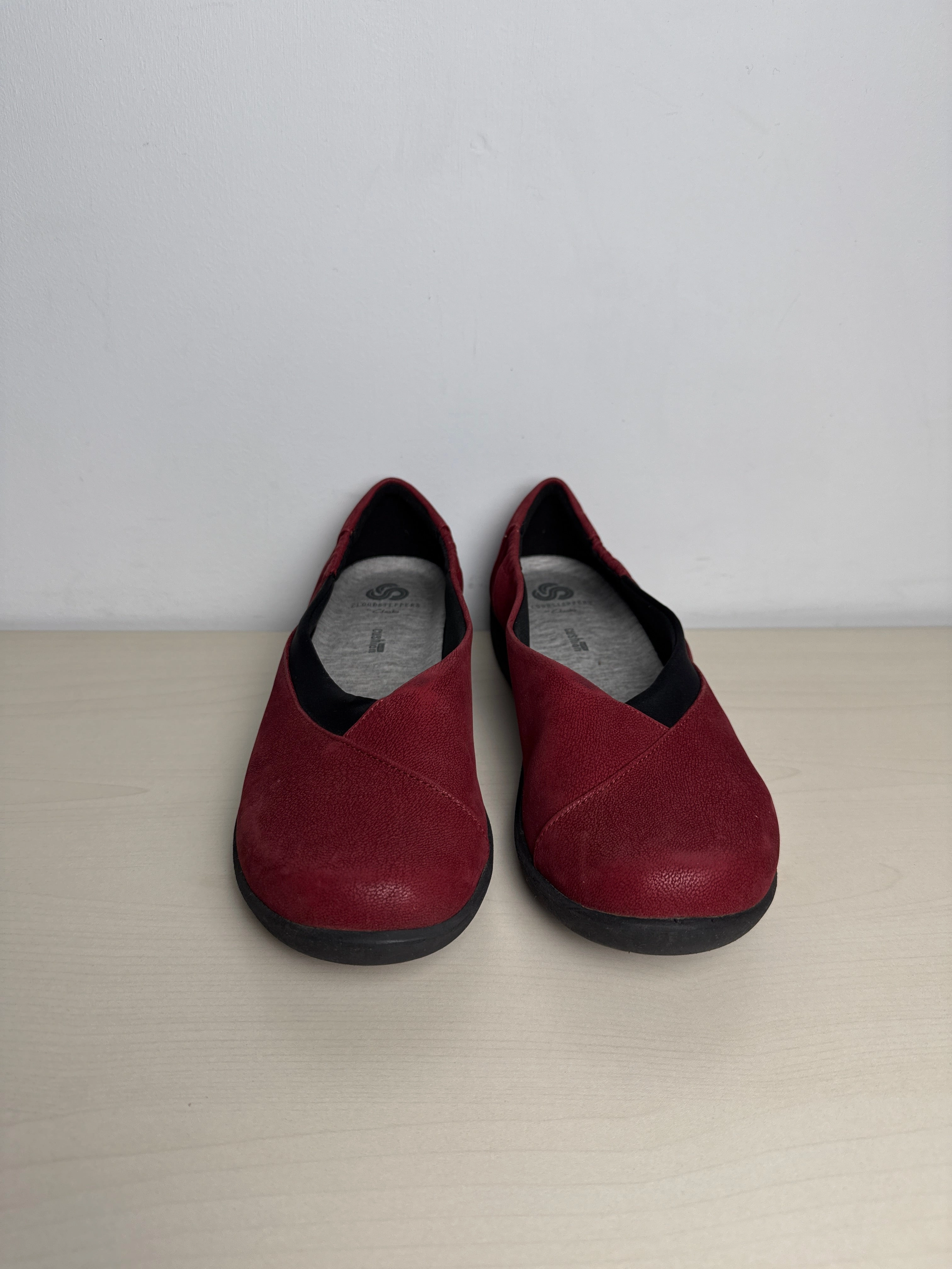 Shoes Flats By Clarks In Red, Size: 8.5 Leather Footwear