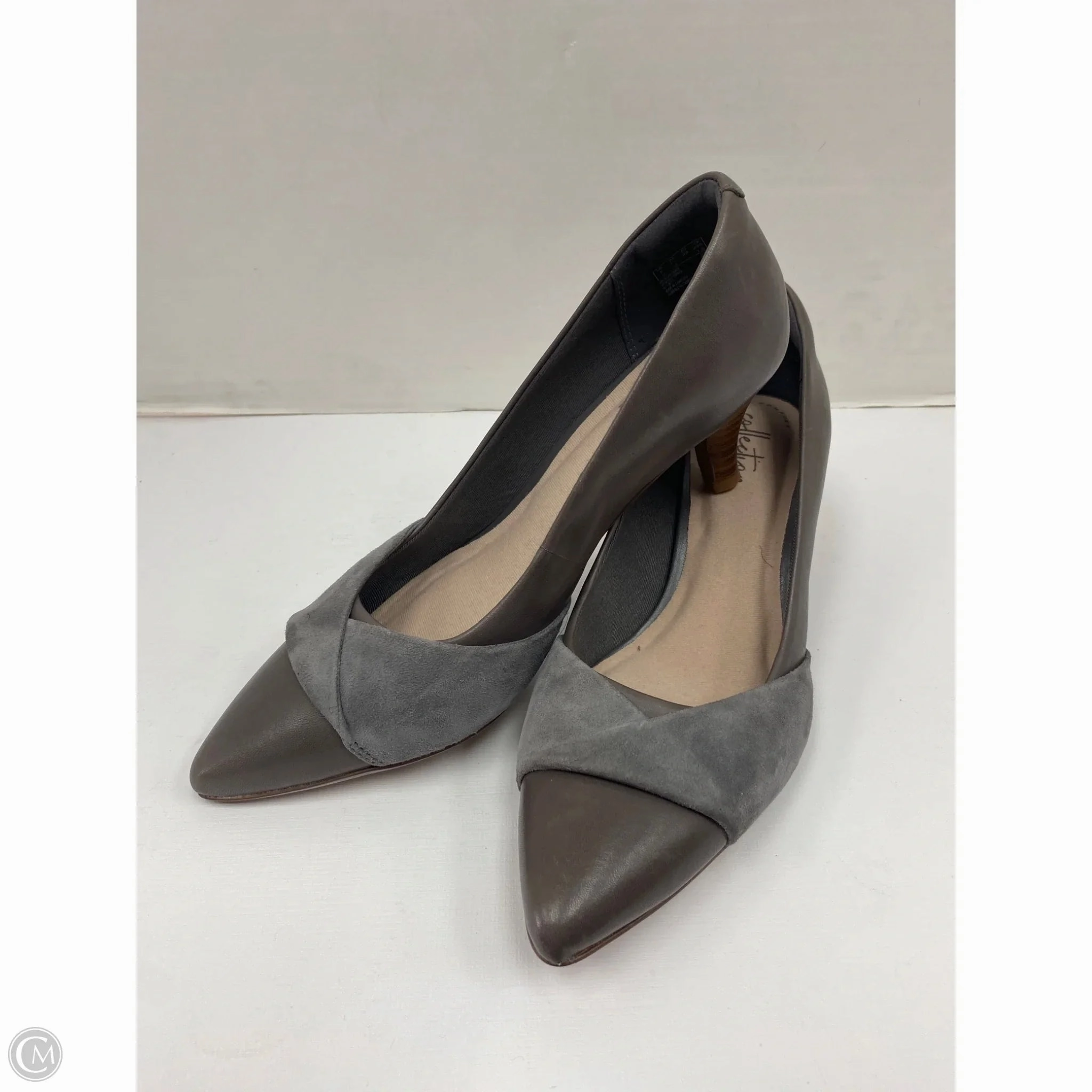 Shoes Heels Kitten By Clarks In Grey, Size: 7.5 Leather Footwear
