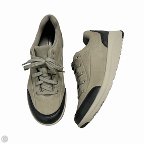Shoes Sneakers By Clarks In Black & Grey, Size: 8 Clarks leather shoes for daily wear