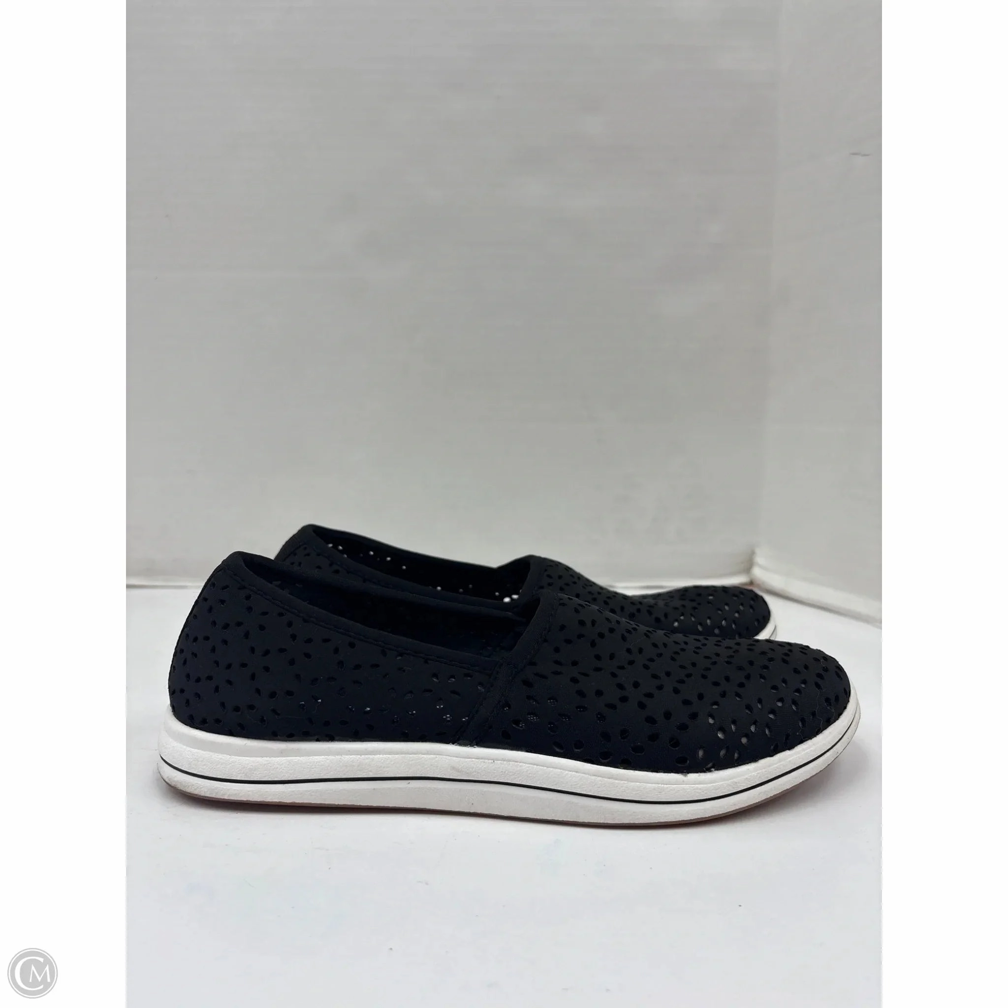 Shoes Sneakers By Clarks In Black, Size: 7.5 Leather Footwear
