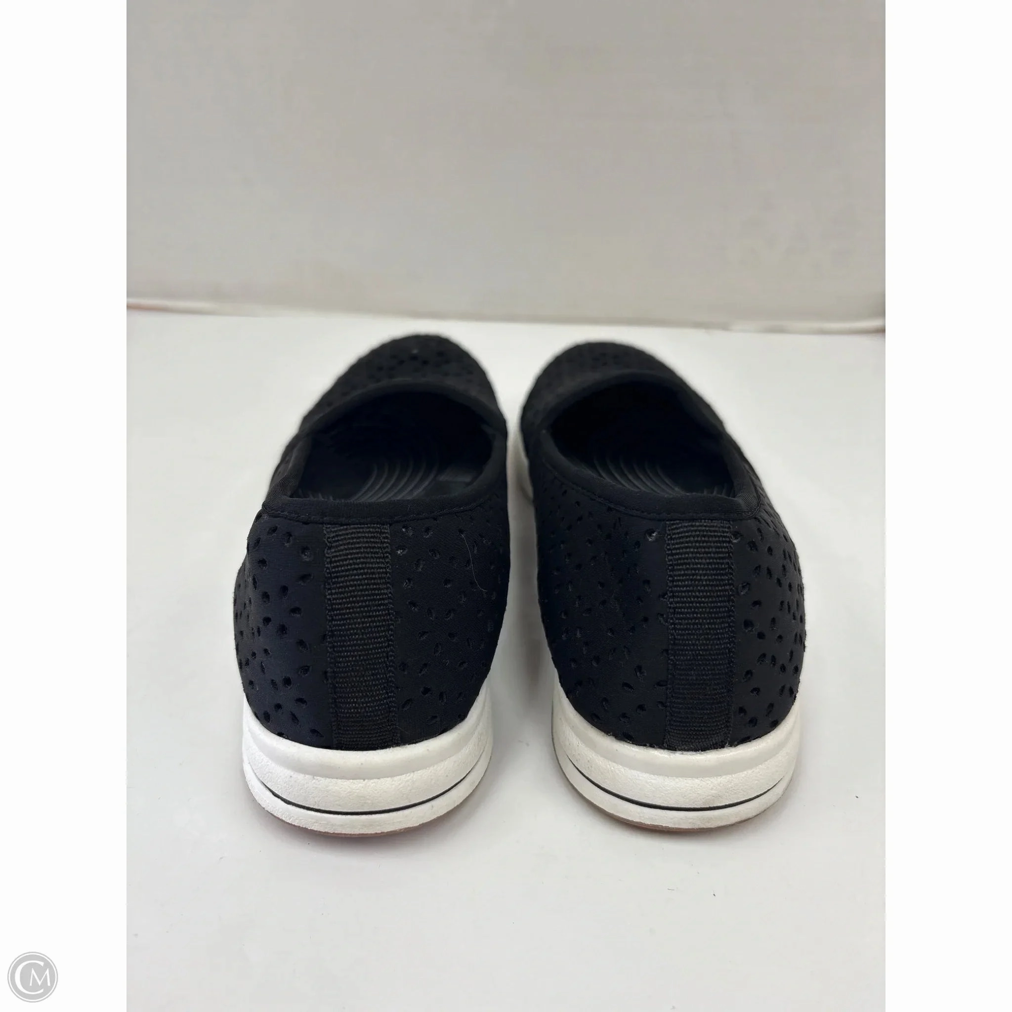 Shoes Sneakers By Clarks In Black, Size: 7.5 Leather Footwear