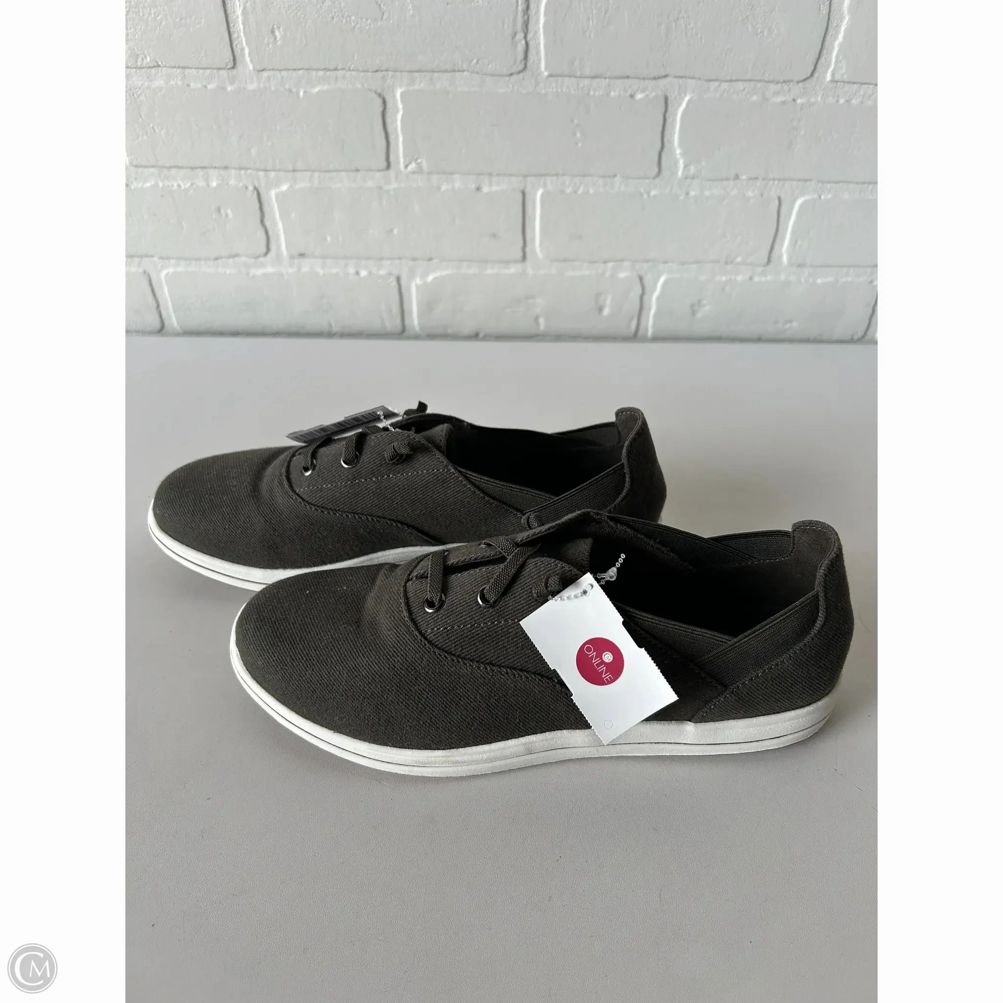 Shoes Sneakers By Clarks In Green & White, Size: 9 Leather Footwear