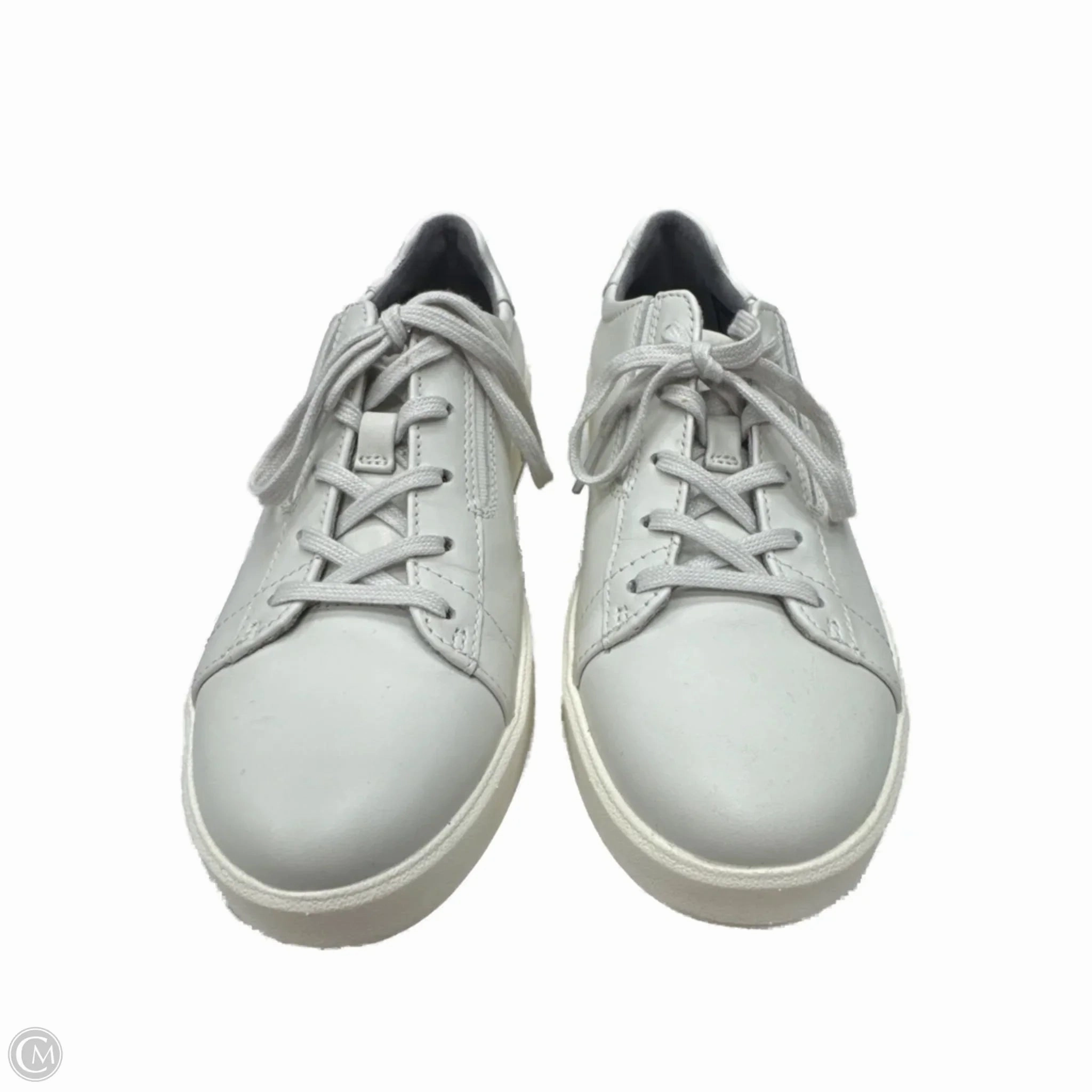 Shoes Sneakers By Clarks In White, Size: 7.5 Leather Footwear
