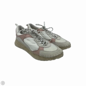 Shoes Sneakers By Marc Fisher In White, Size: 8.5 Marc Fisher fashion shoes with block heels