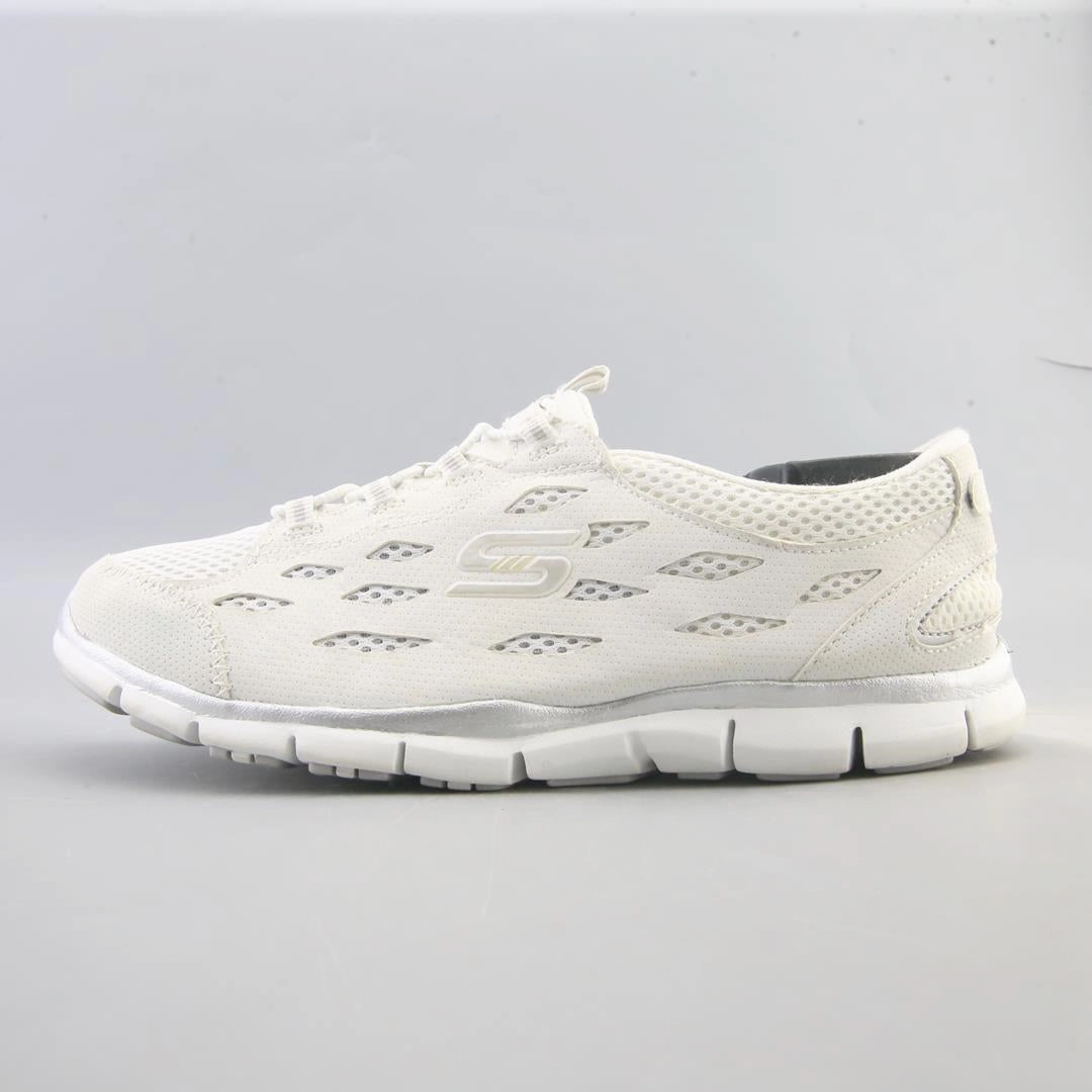 SKECHERS AIR COOLED MEMORY FOAM Skechers versatile everyday shoes