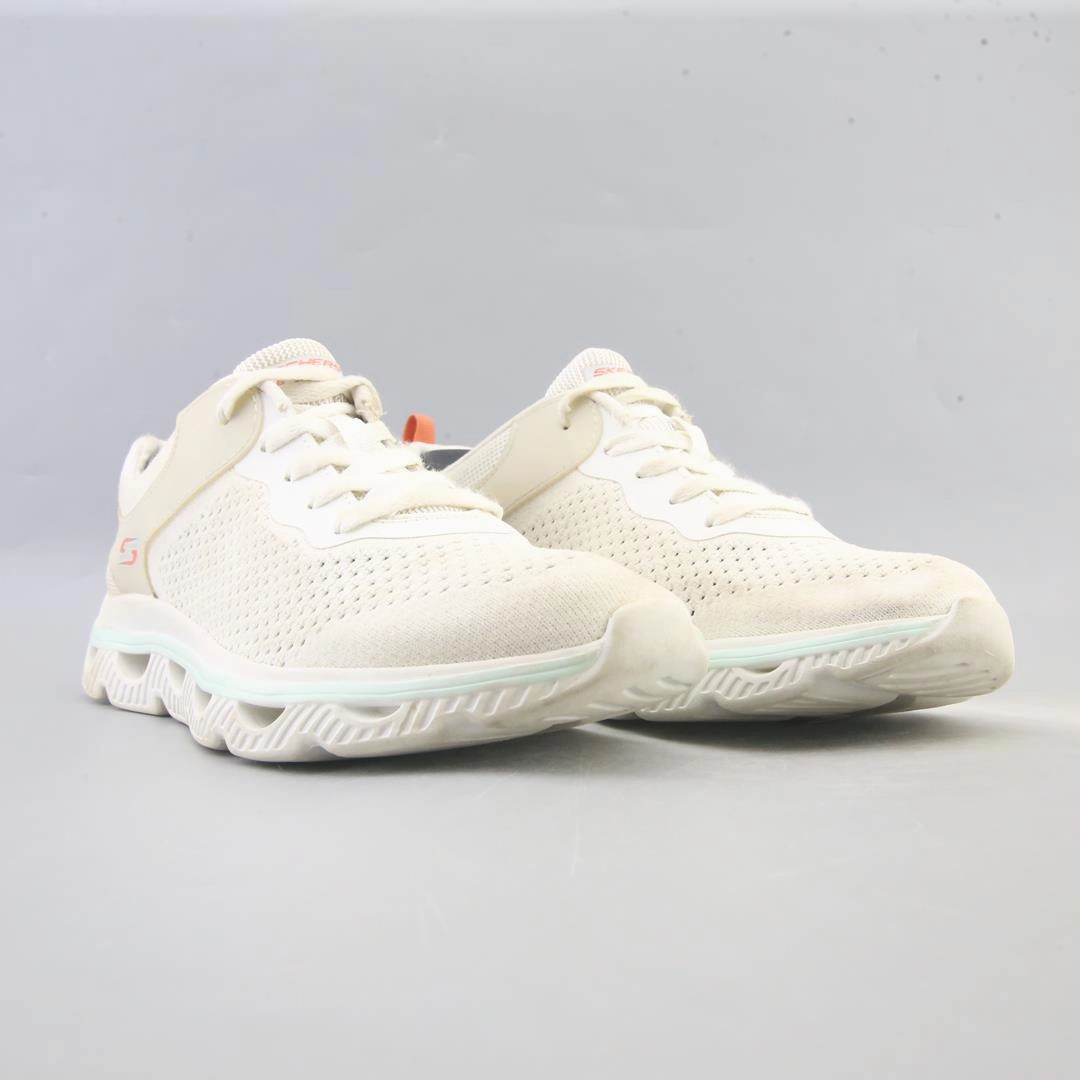 SKECHERS  ARC WAVES BOBS STAR Skechers shoe design snapshots