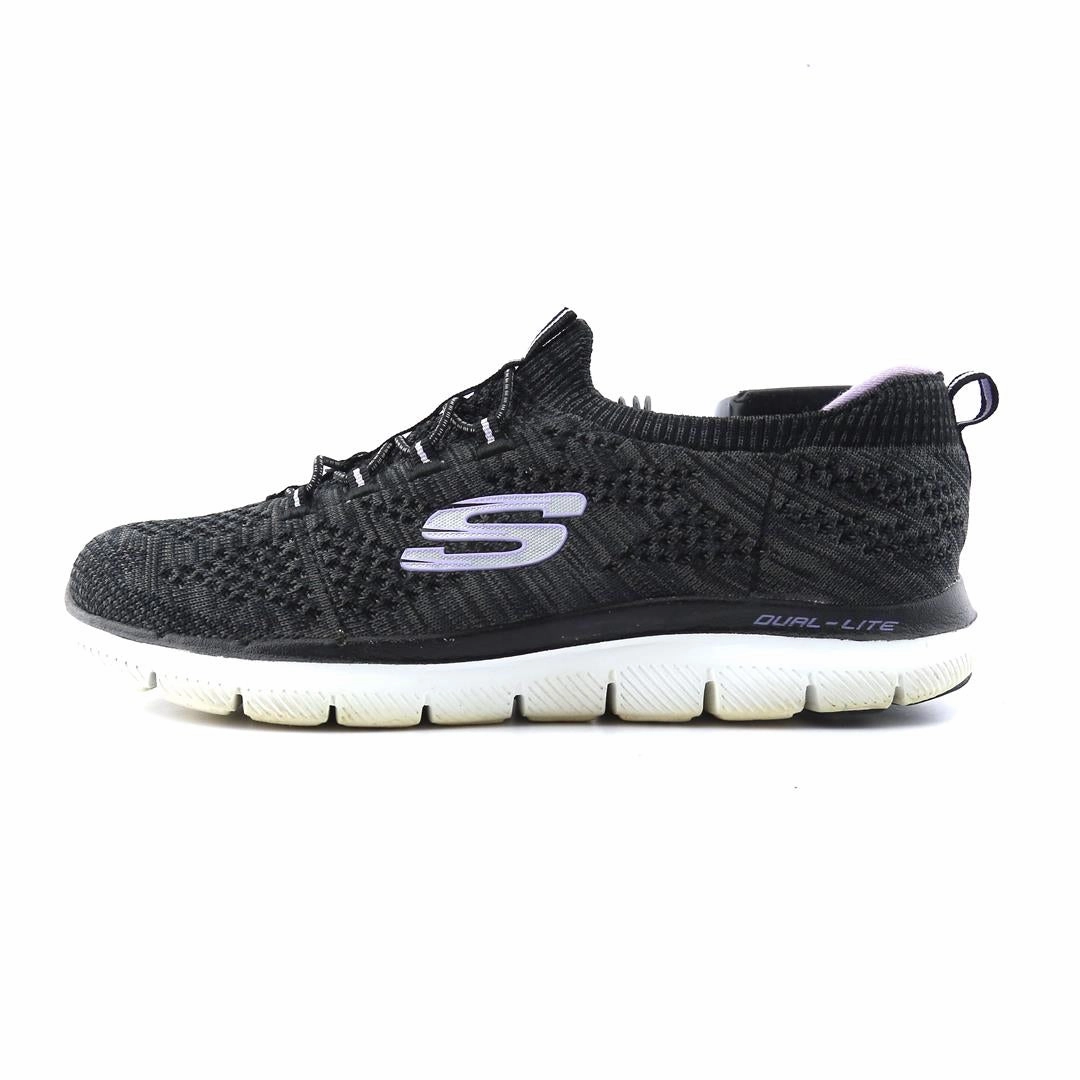 SKECHERS BUNGEE Skechers versatile everyday shoes