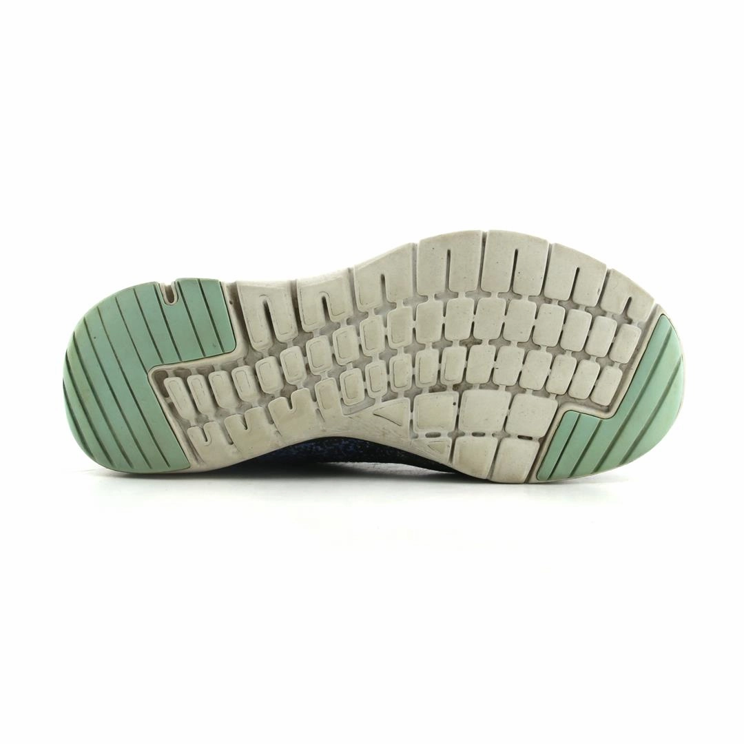 SKECHERS FLEX APPEAL 3.0 - SHE'S ICONIC Skechers shoe design snapshots
