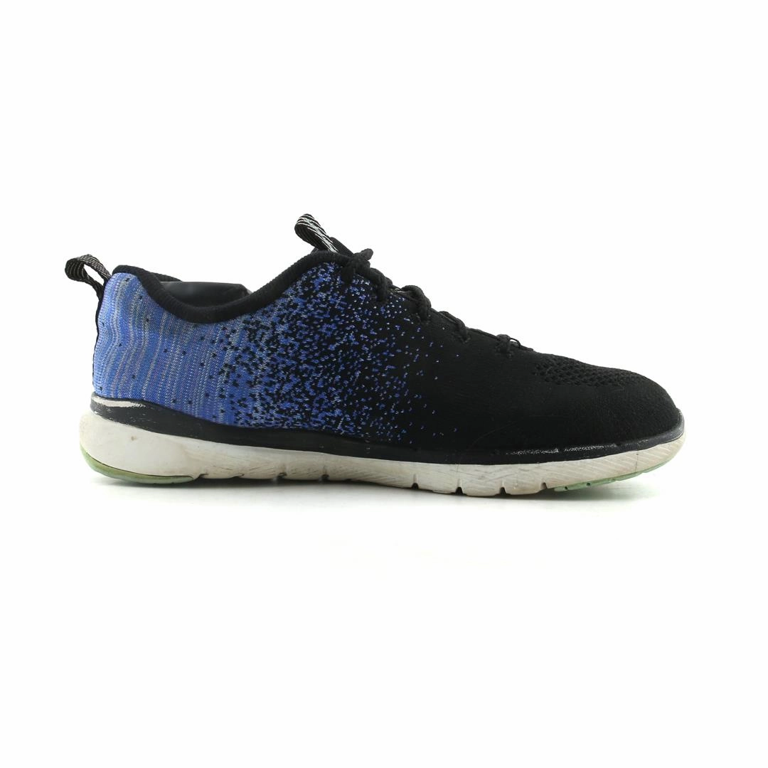 SKECHERS FLEX APPEAL 3.0 - SHE'S ICONIC Skechers shoe design snapshots