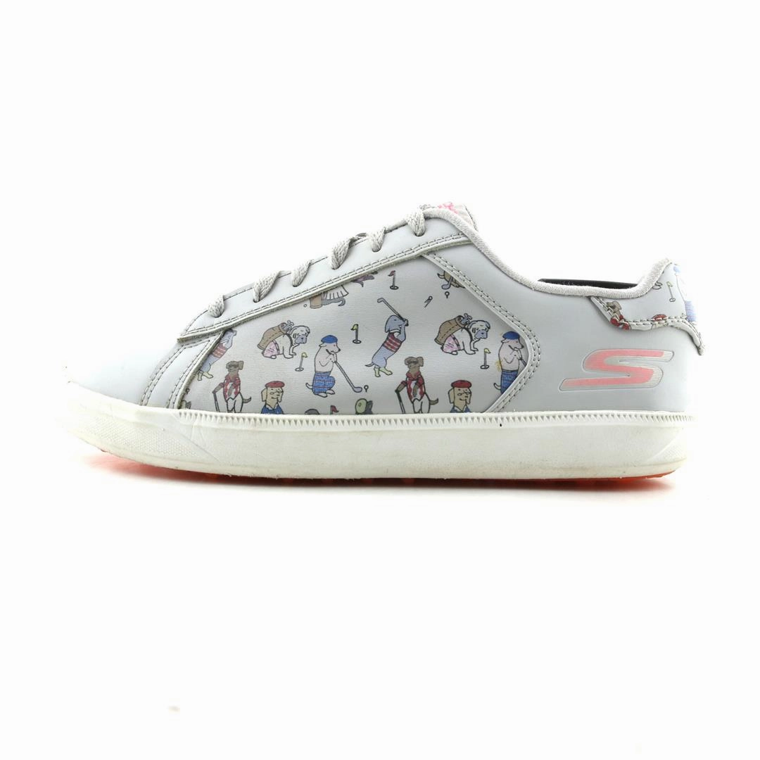 SKECHERS GO DRIVE DOGS AT PLAY SPIKELESS Skechers versatile everyday shoes