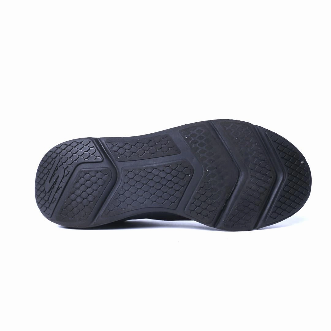 SKECHERS GO RUN ELEVATE Skechers everyday footwear shots