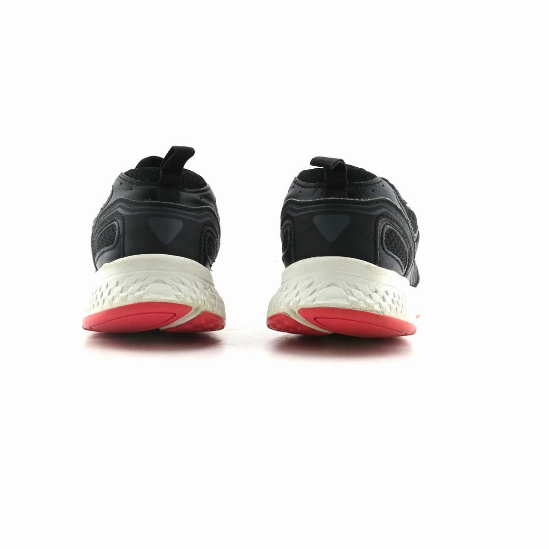 SKECHERS  GORUN CONSISTENT Skechers shoe design snapshots